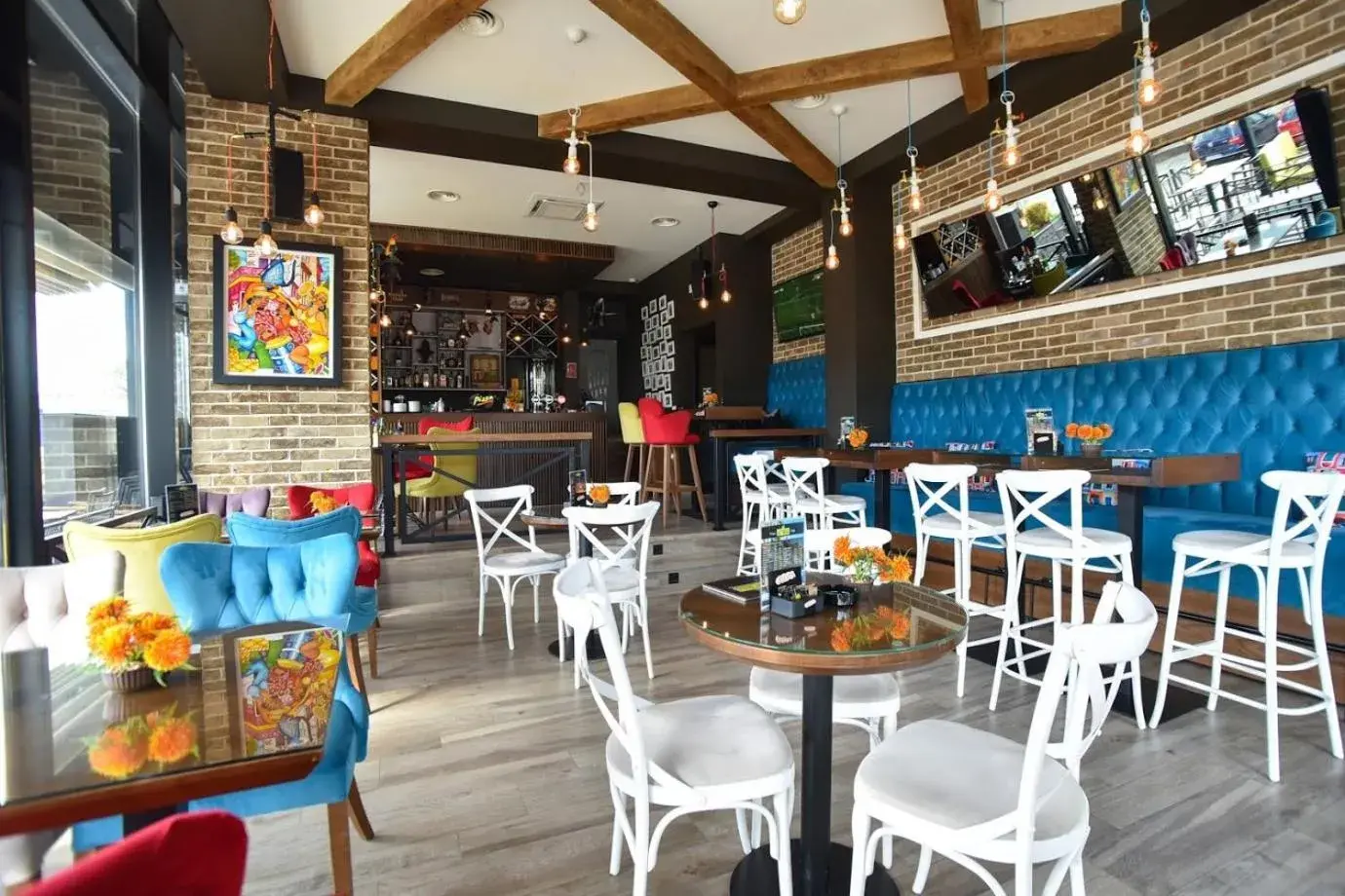 Restaurant/places to eat in Hotel Del Medio Restaurant/places to eat in Hotel Del Medio