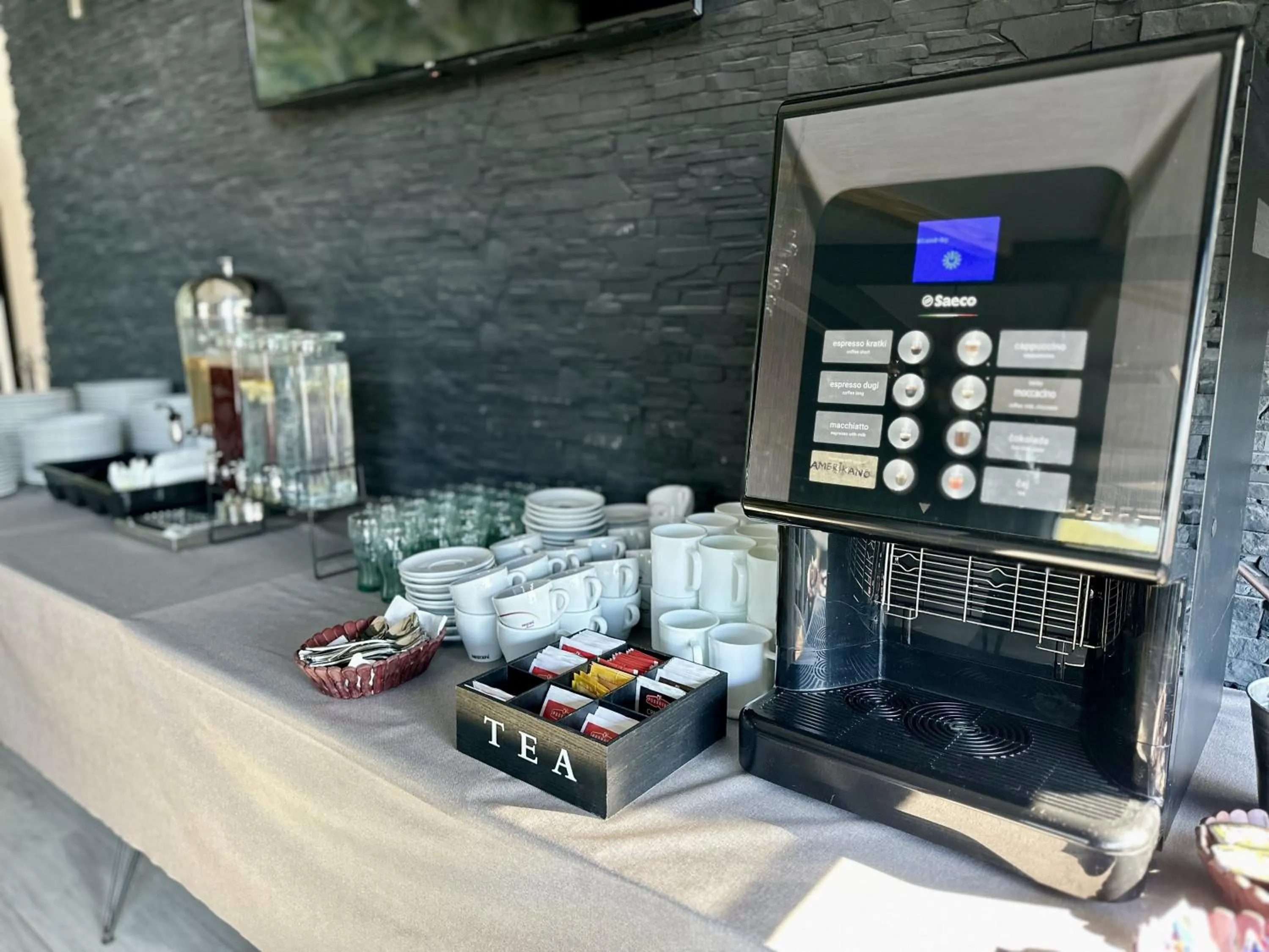 Coffee/tea facilities in Hotel Del Medio