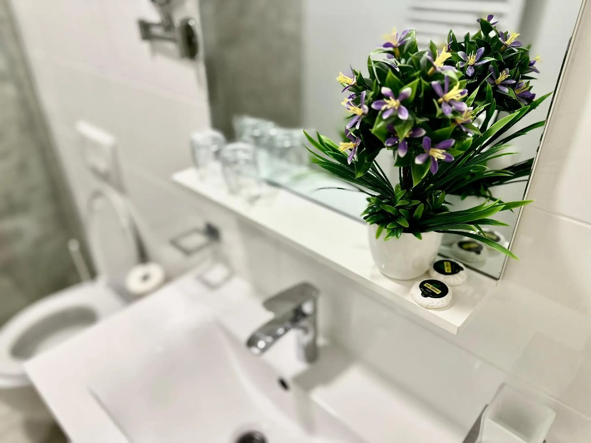 Toilet in Hotel Del Medio