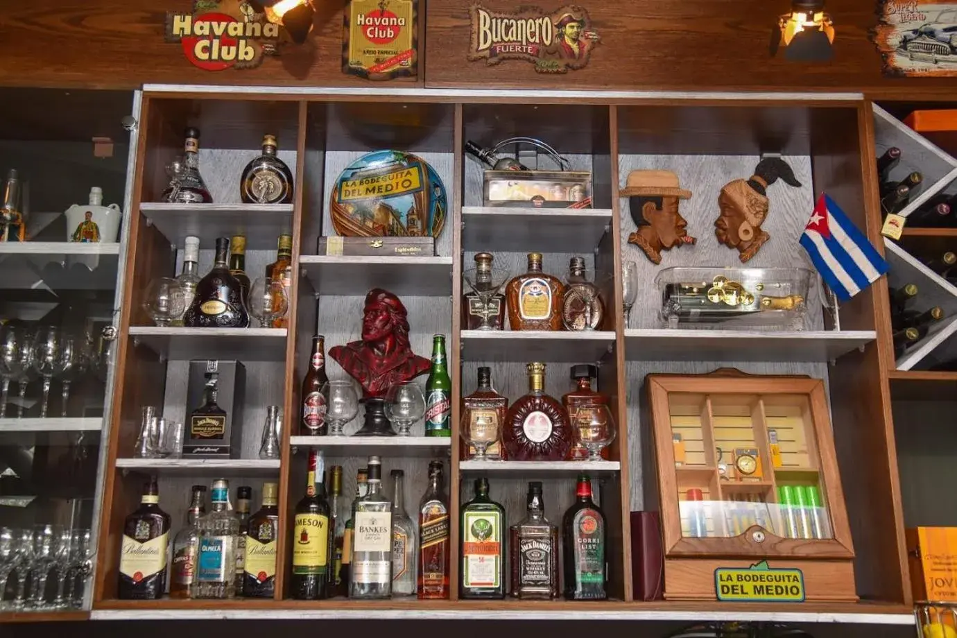 Lounge or bar in Hotel Del Medio Lounge or bar in Hotel Del Medio