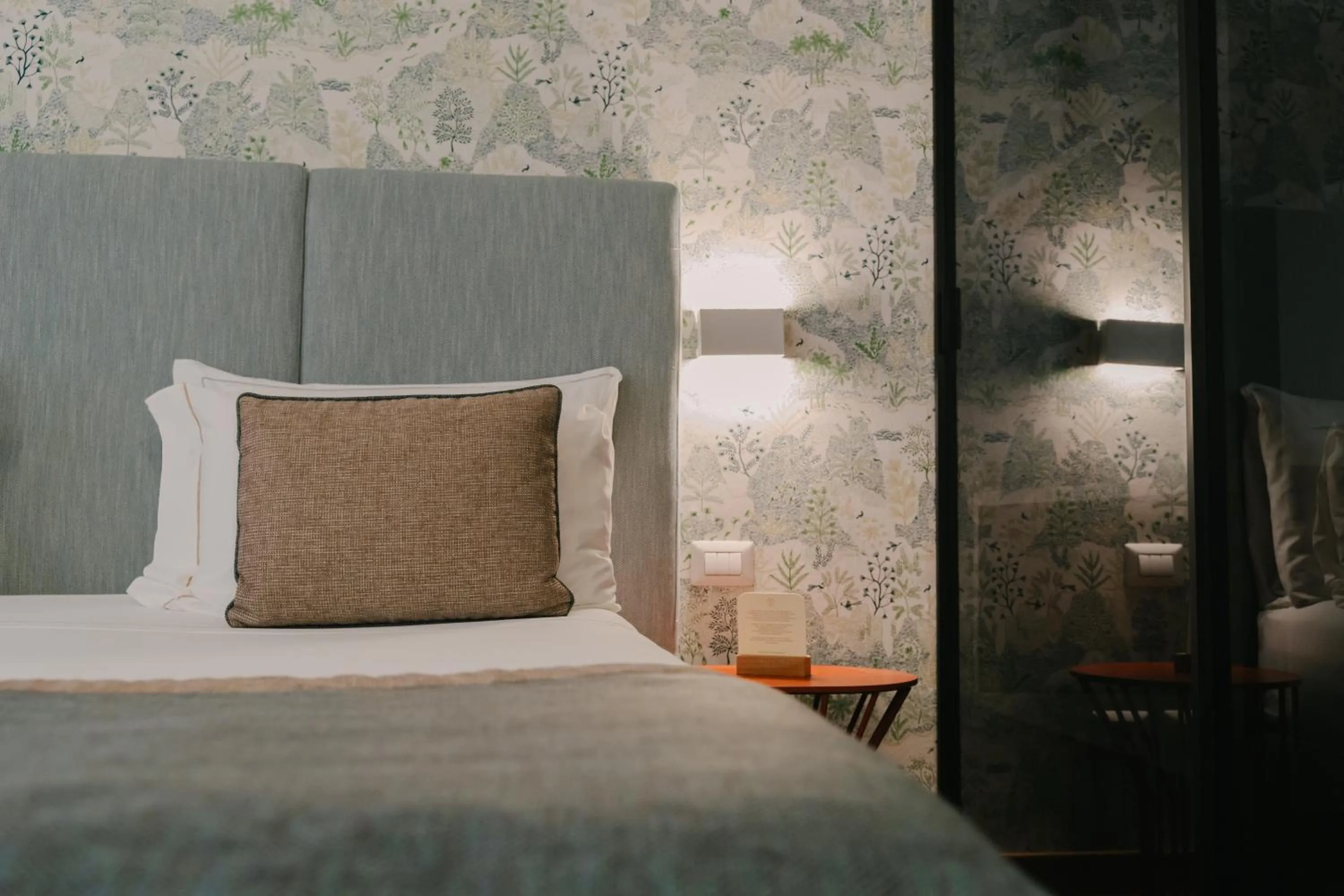 Bed in Grand Hotel Portovenere