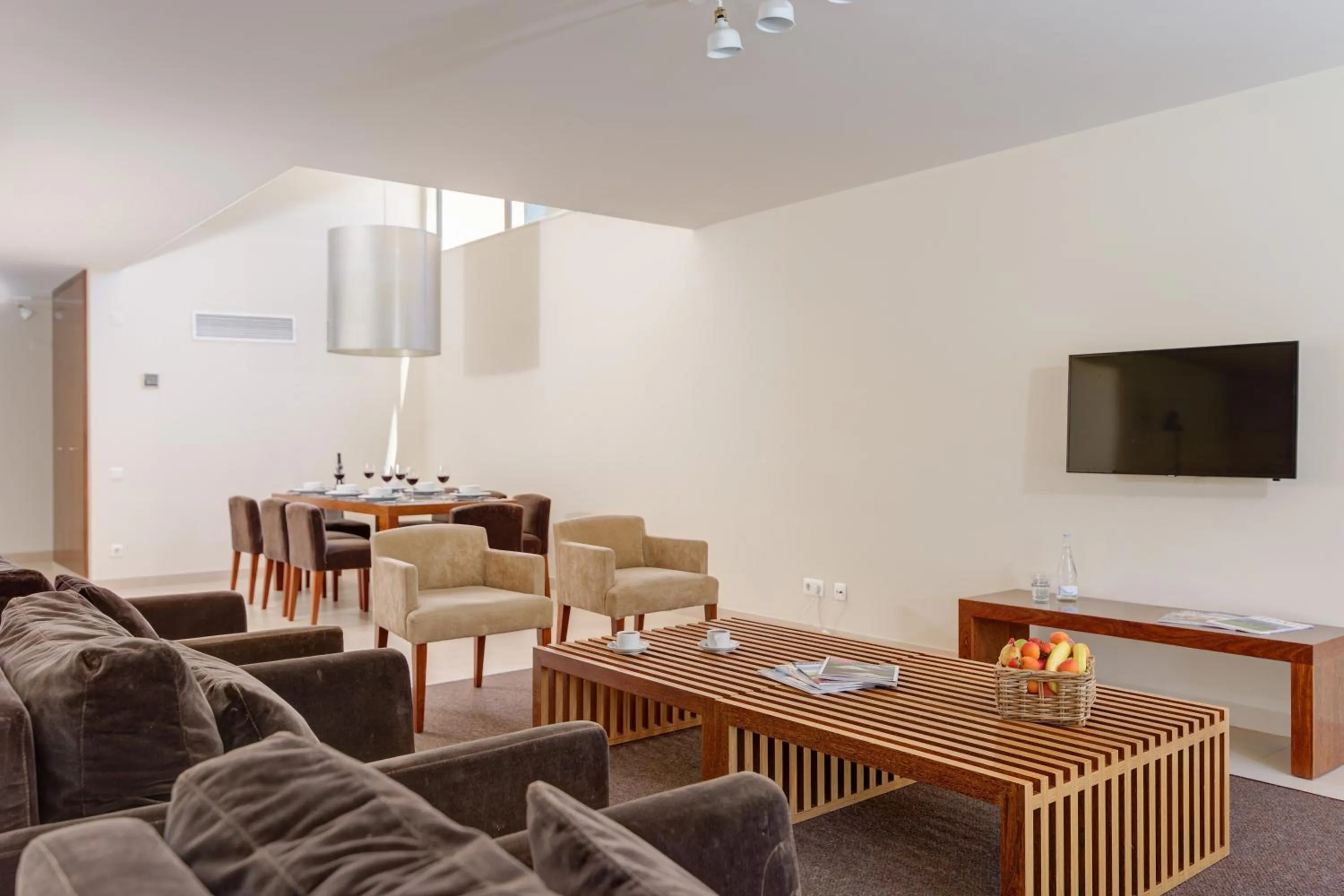 Dining area in Salgados Beach Villas