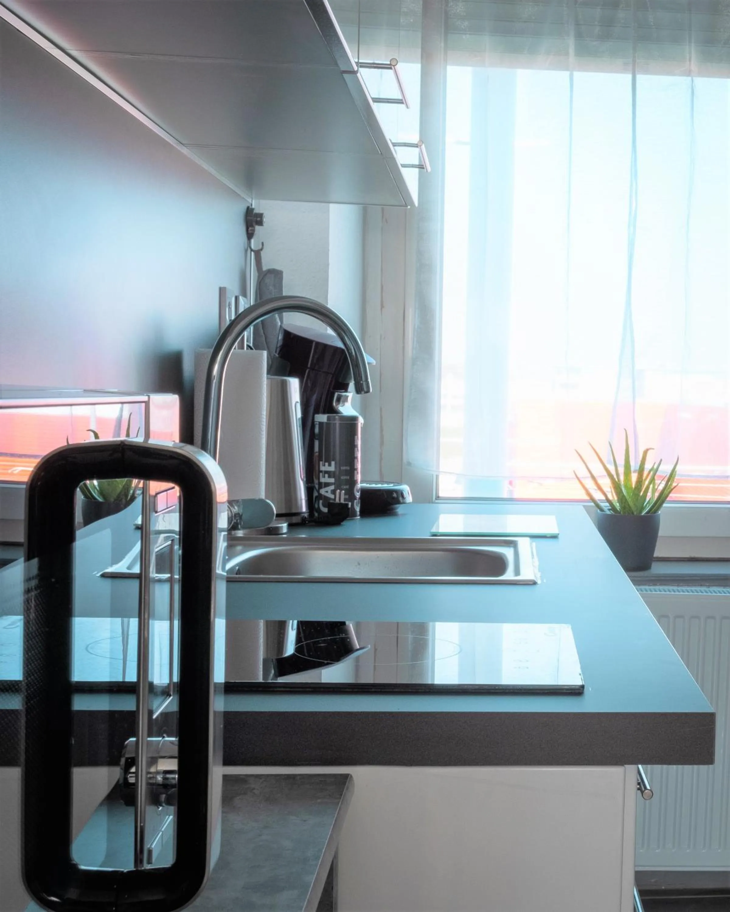 Coffee/tea facilities in Comfort Stay Basel Airport 2A46