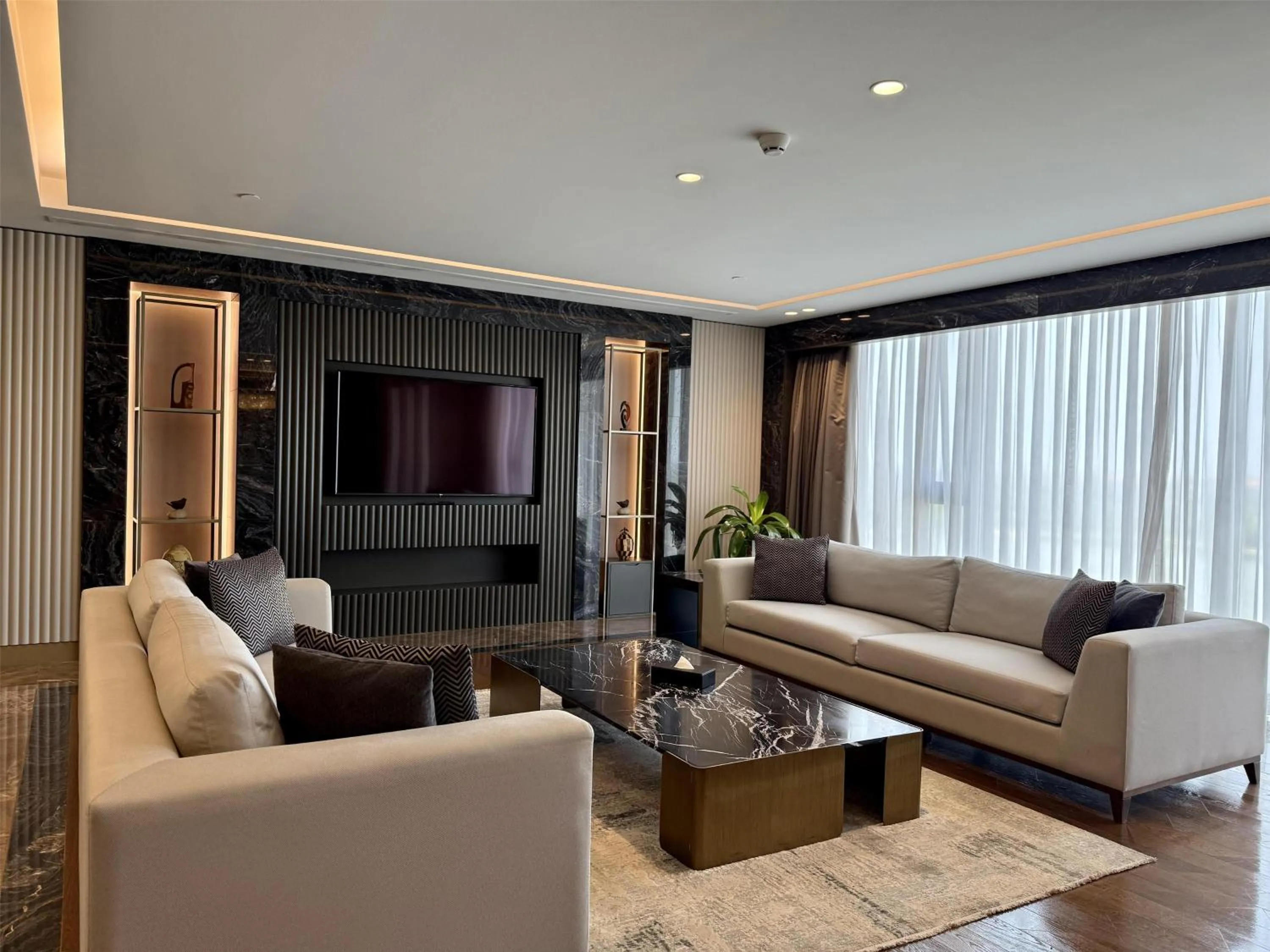 Photo of the whole room in Radisson Blu Hotel & Conference Center, Niamey