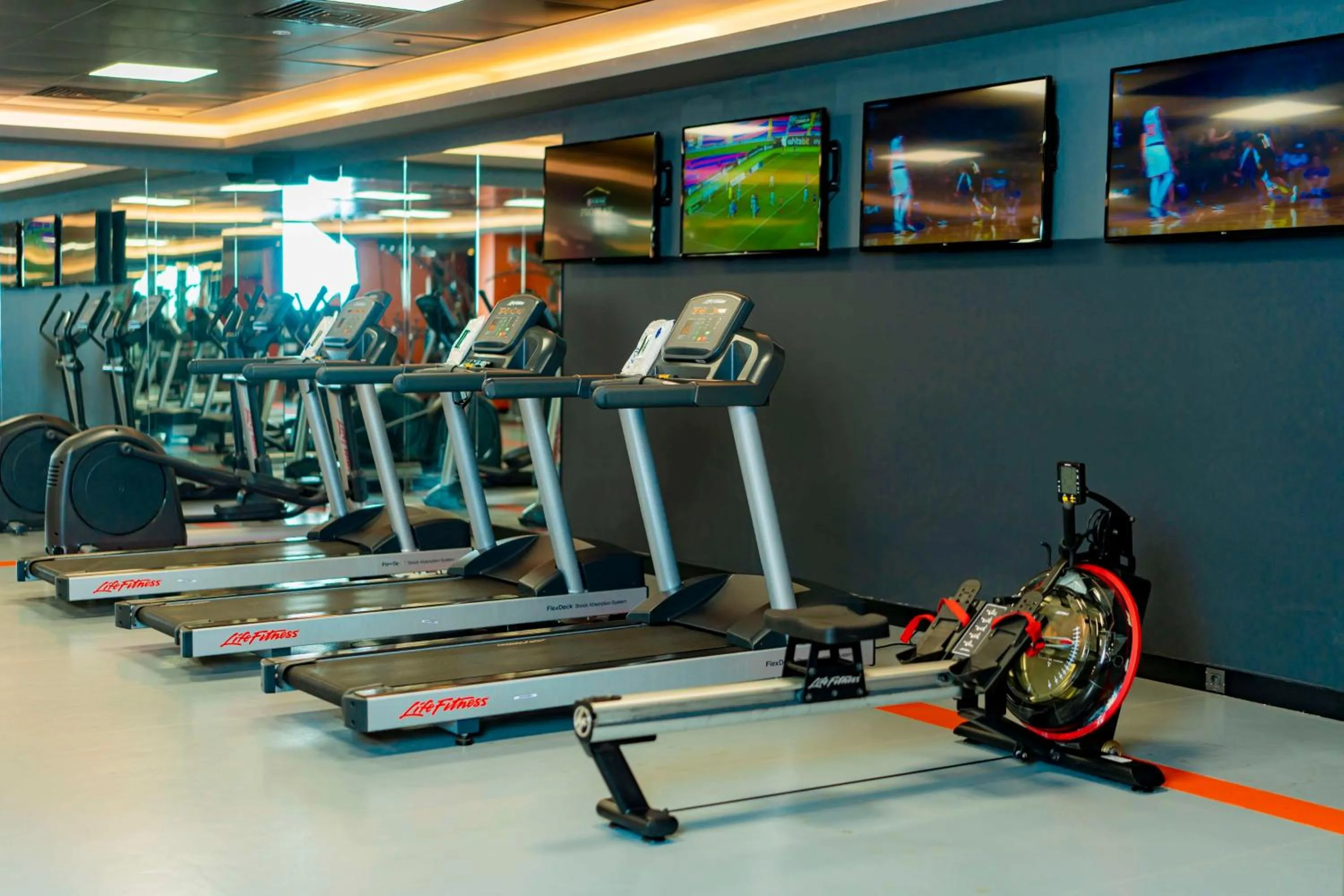 Fitness centre/facilities in Radisson Blu Hotel & Conference Center, Niamey