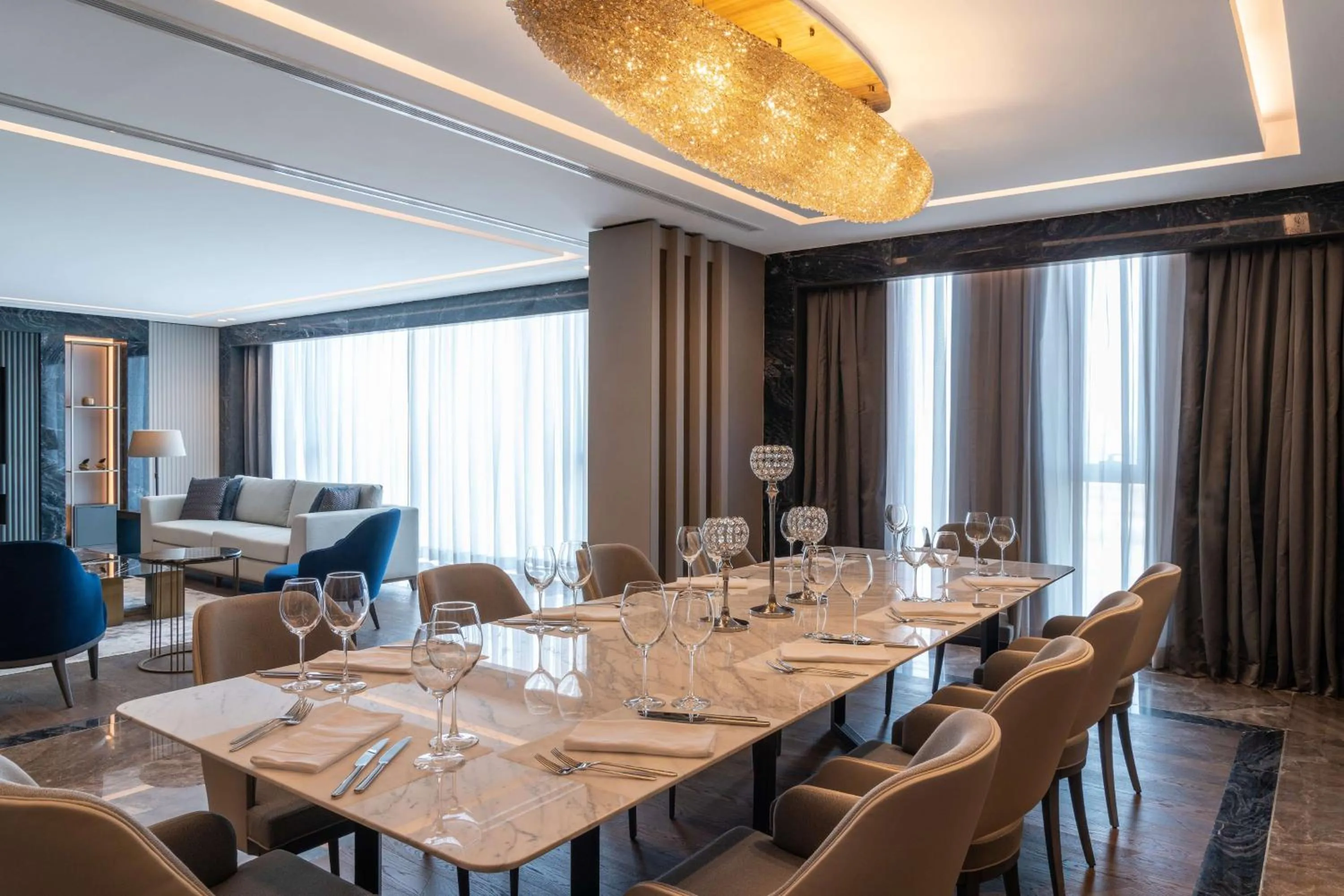 Restaurant/places to eat in Radisson Blu Hotel & Conference Center, Niamey