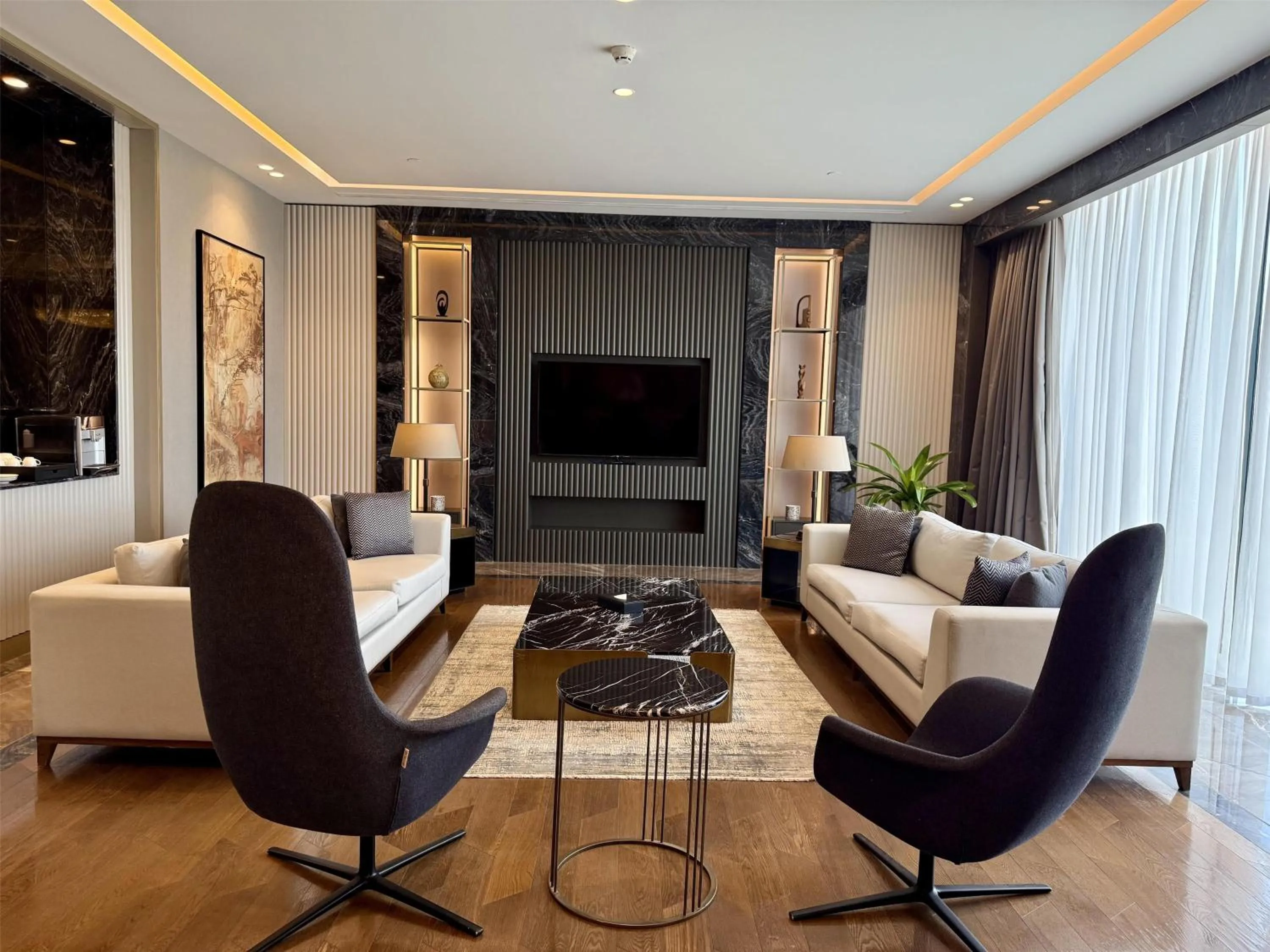 Photo of the whole room in Radisson Blu Hotel & Conference Center, Niamey