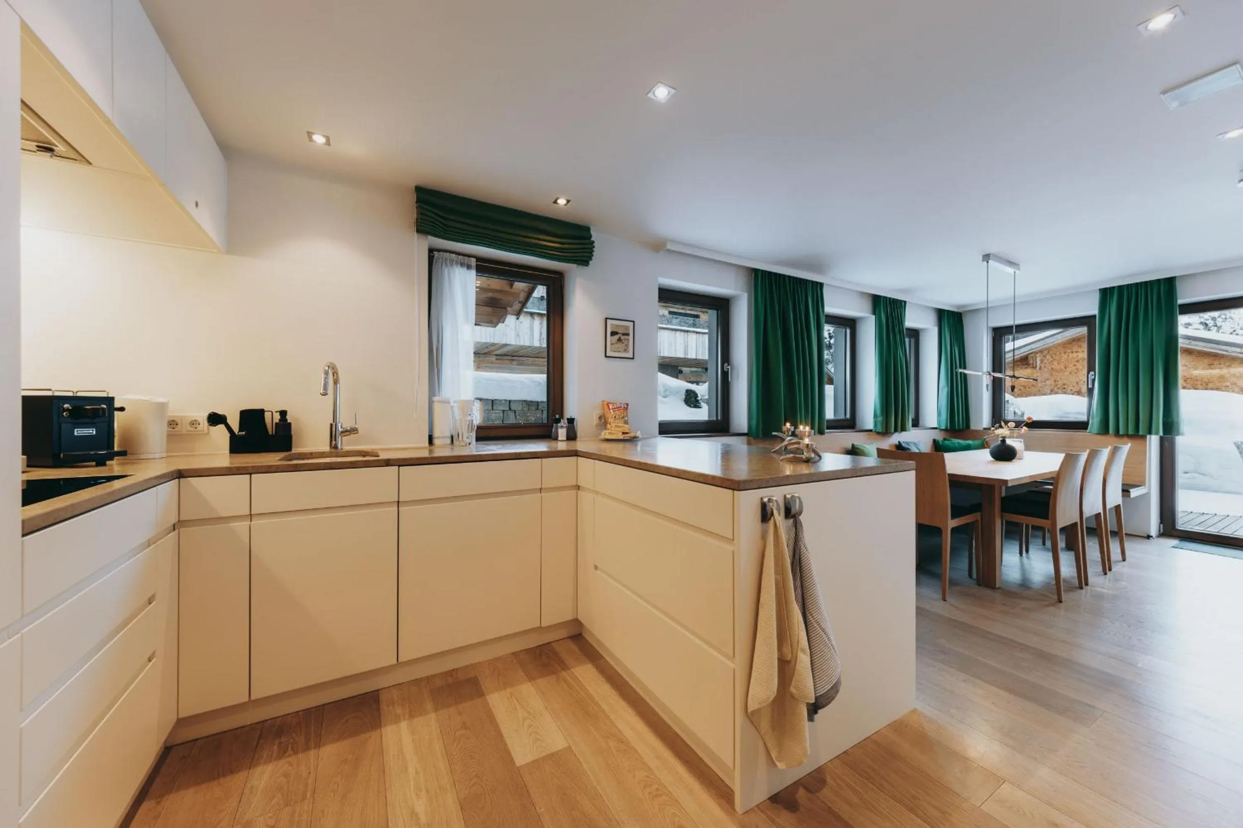 Kitchen or kitchenette in Balma Restaurant Suites
