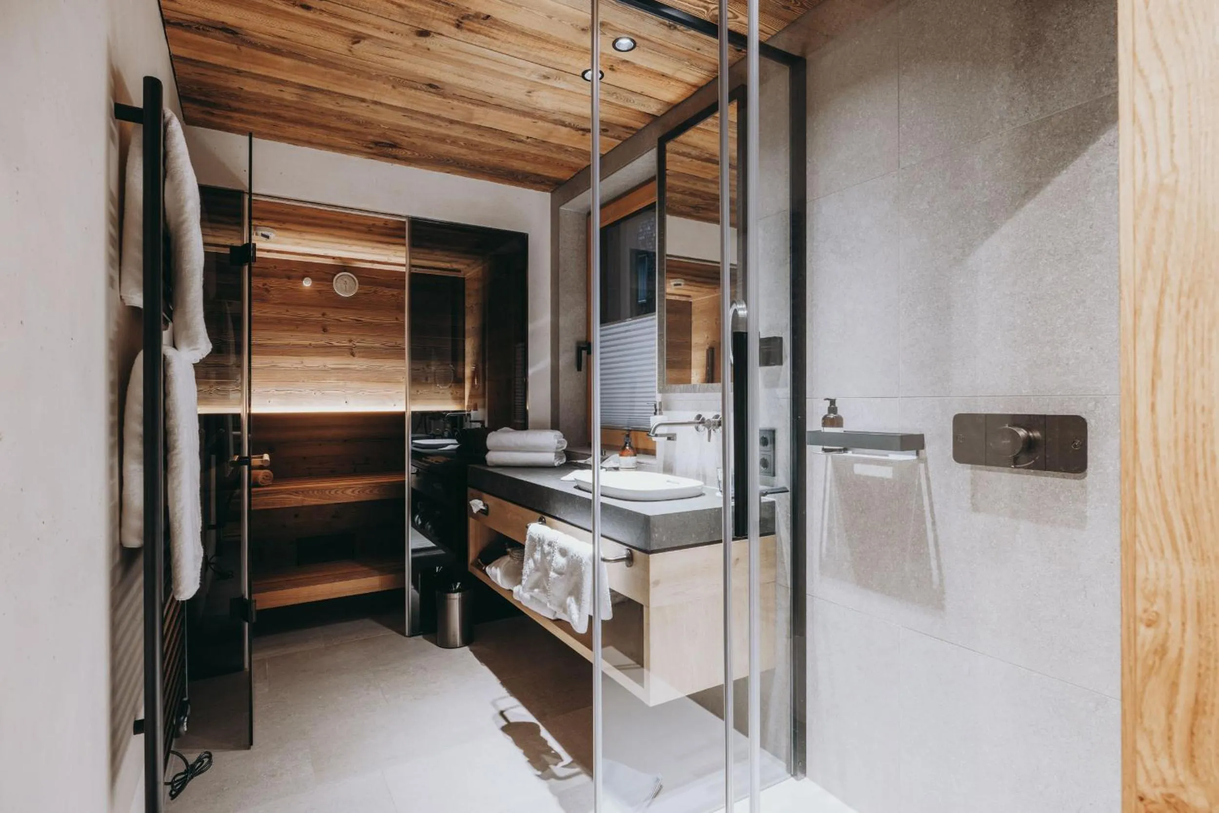 Bathroom in Balma Restaurant Suites