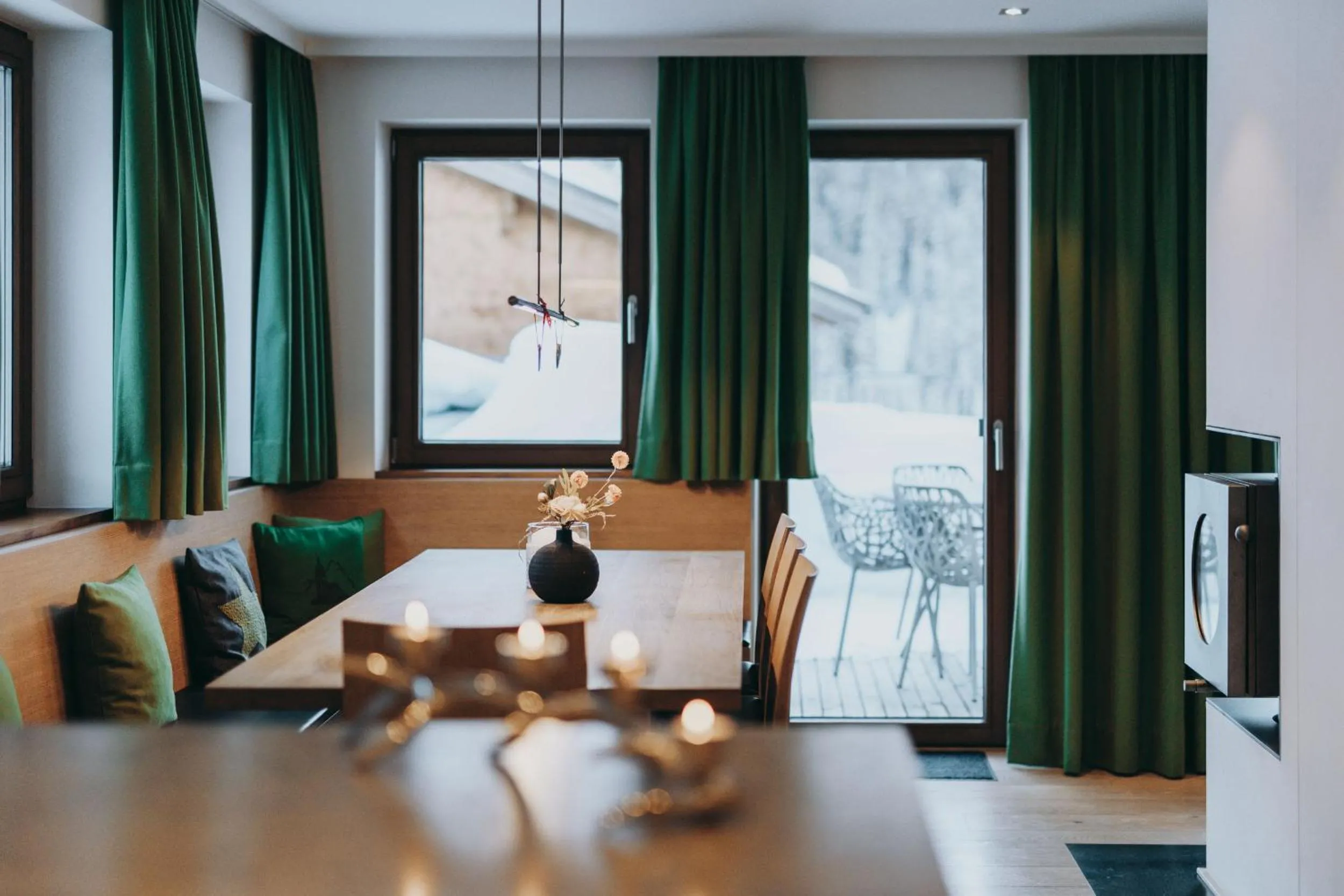 Dining area in Balma Restaurant Suites