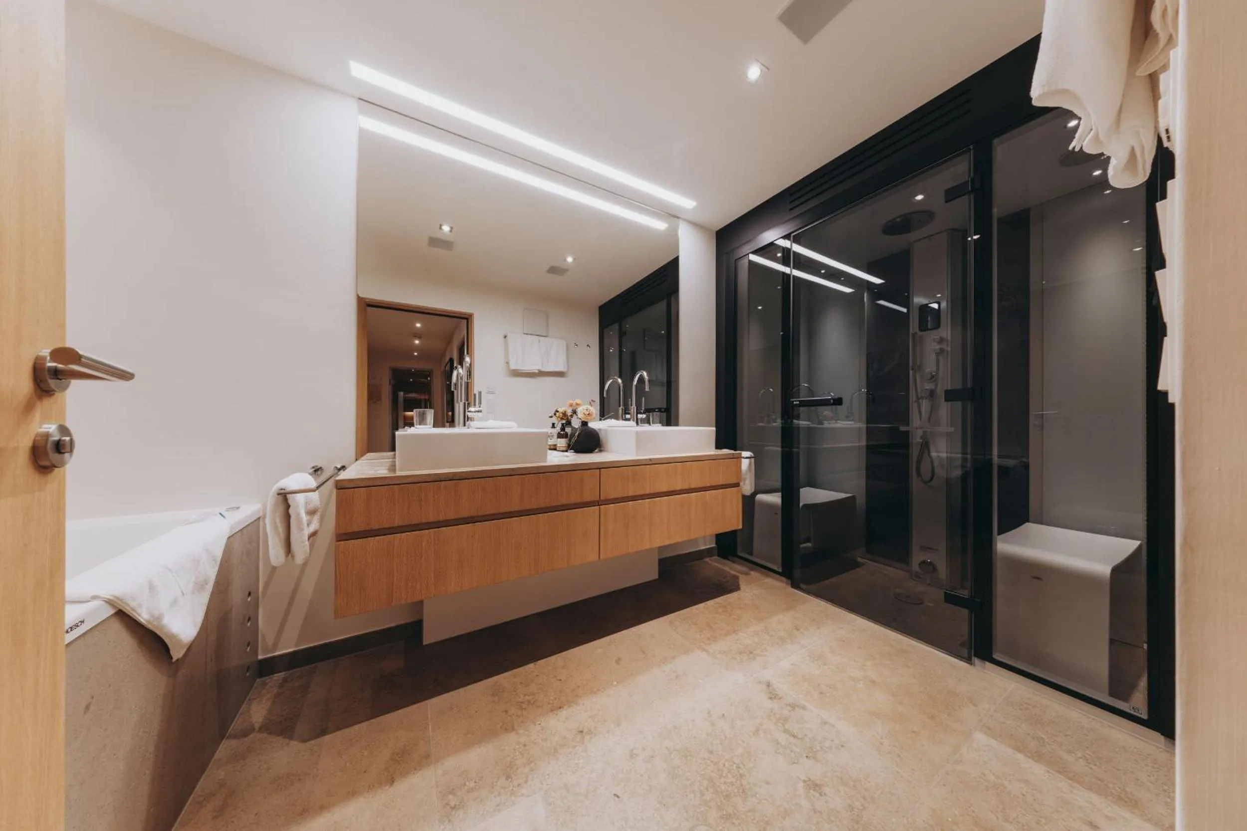 Sauna in Balma Restaurant Suites