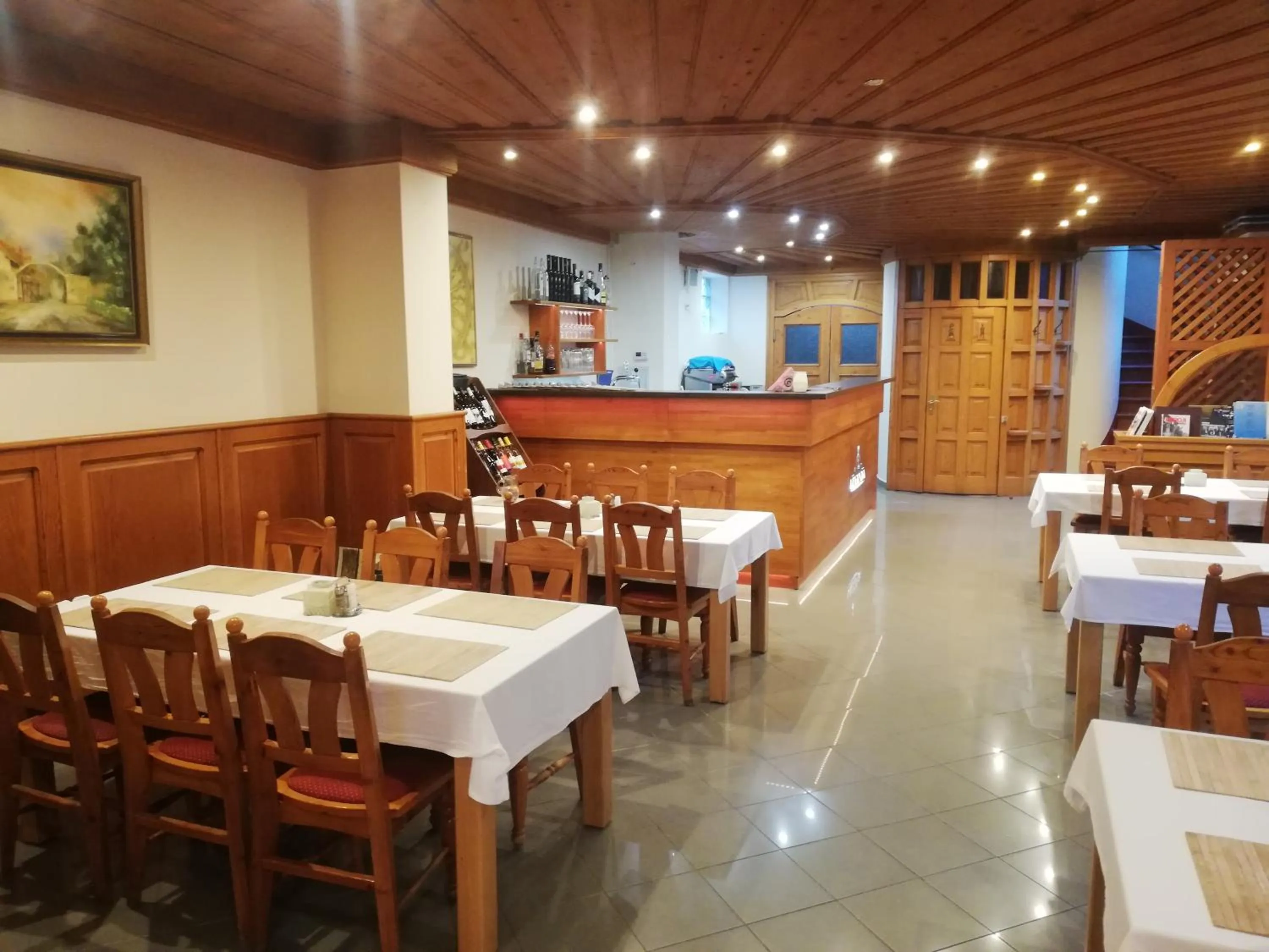 Restaurant/places to eat in Levanda Panzió