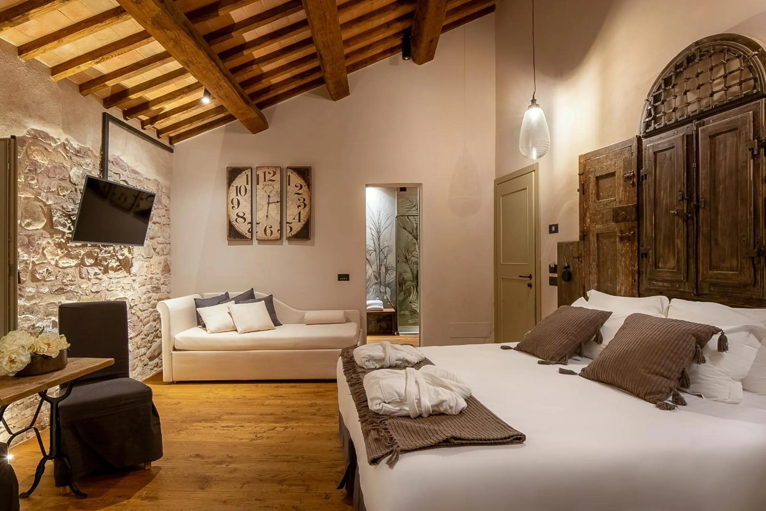 Photo of the whole room, Bed in Borgo Antichi Orti Assisi