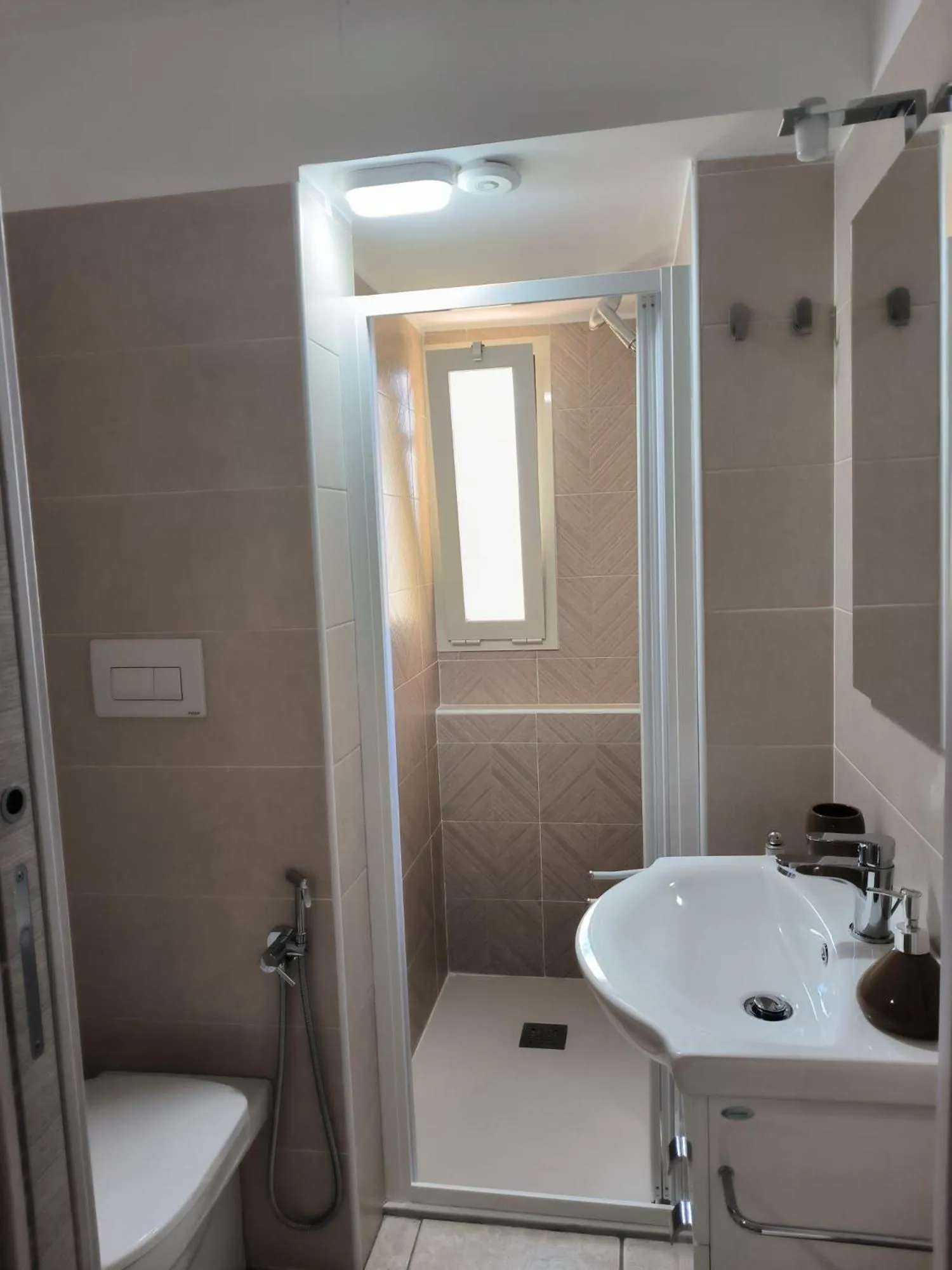 Shower in Aria Di mare b&b family