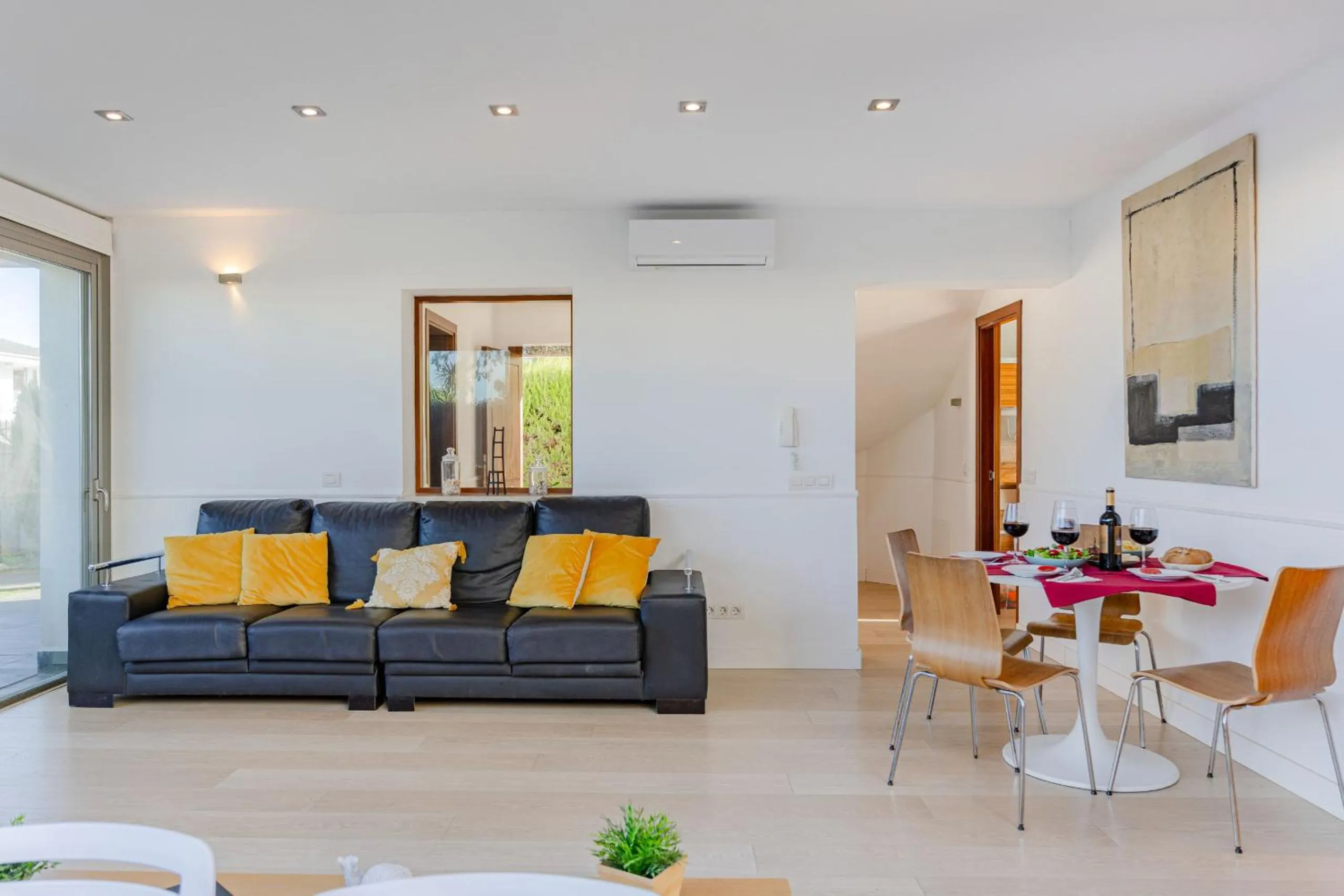 Villa Salines House
