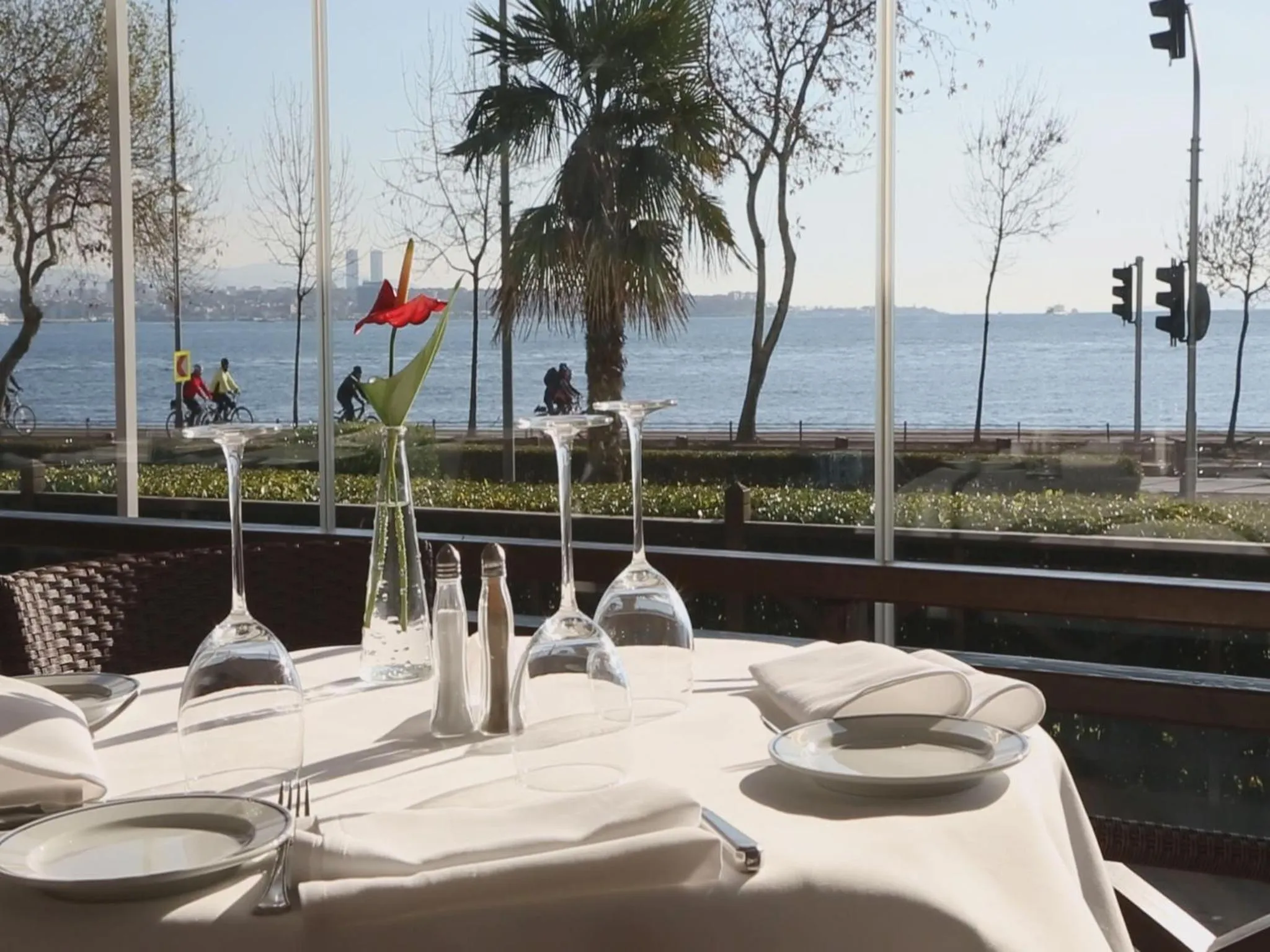 Restaurant/places to eat in Kalyon Hotel Istanbul