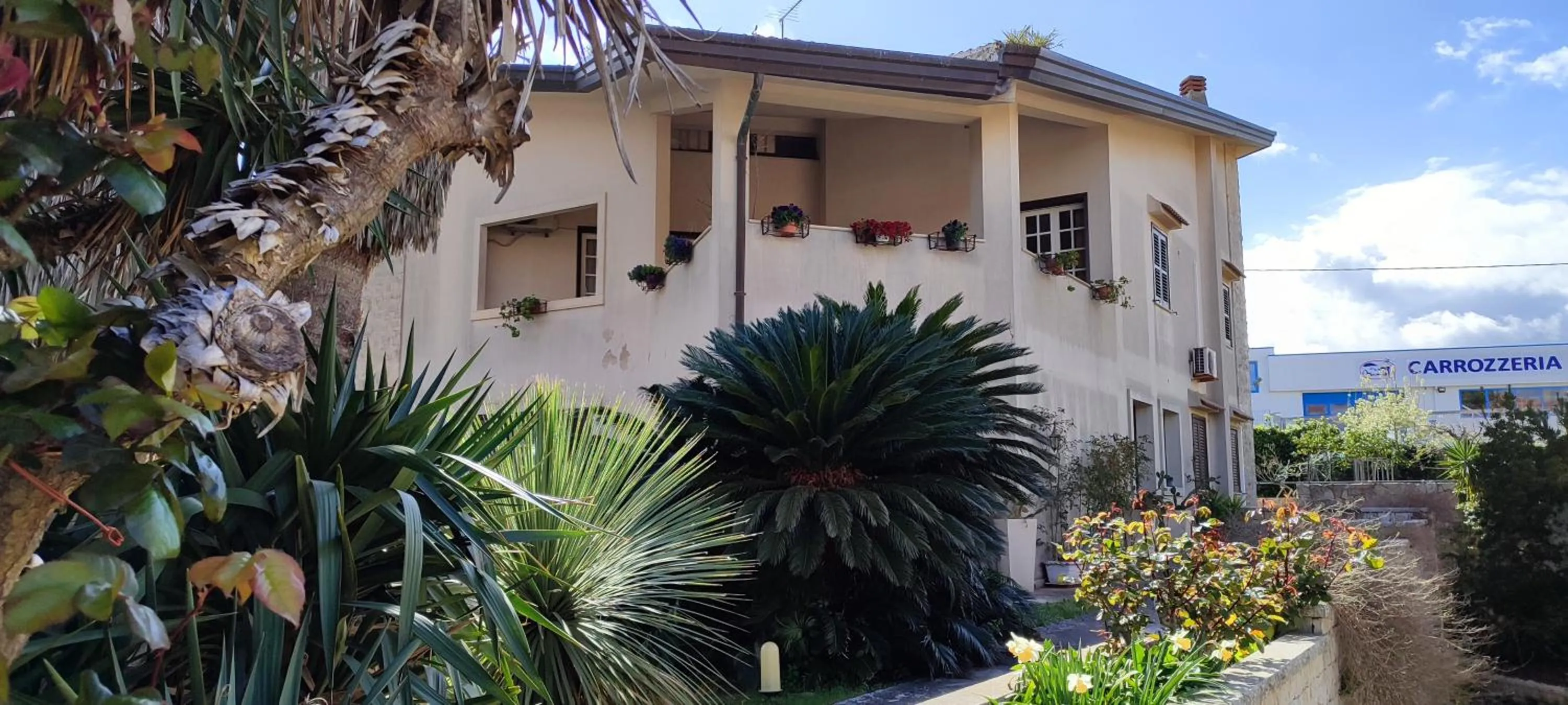 Property building in B&B Villa Victoria