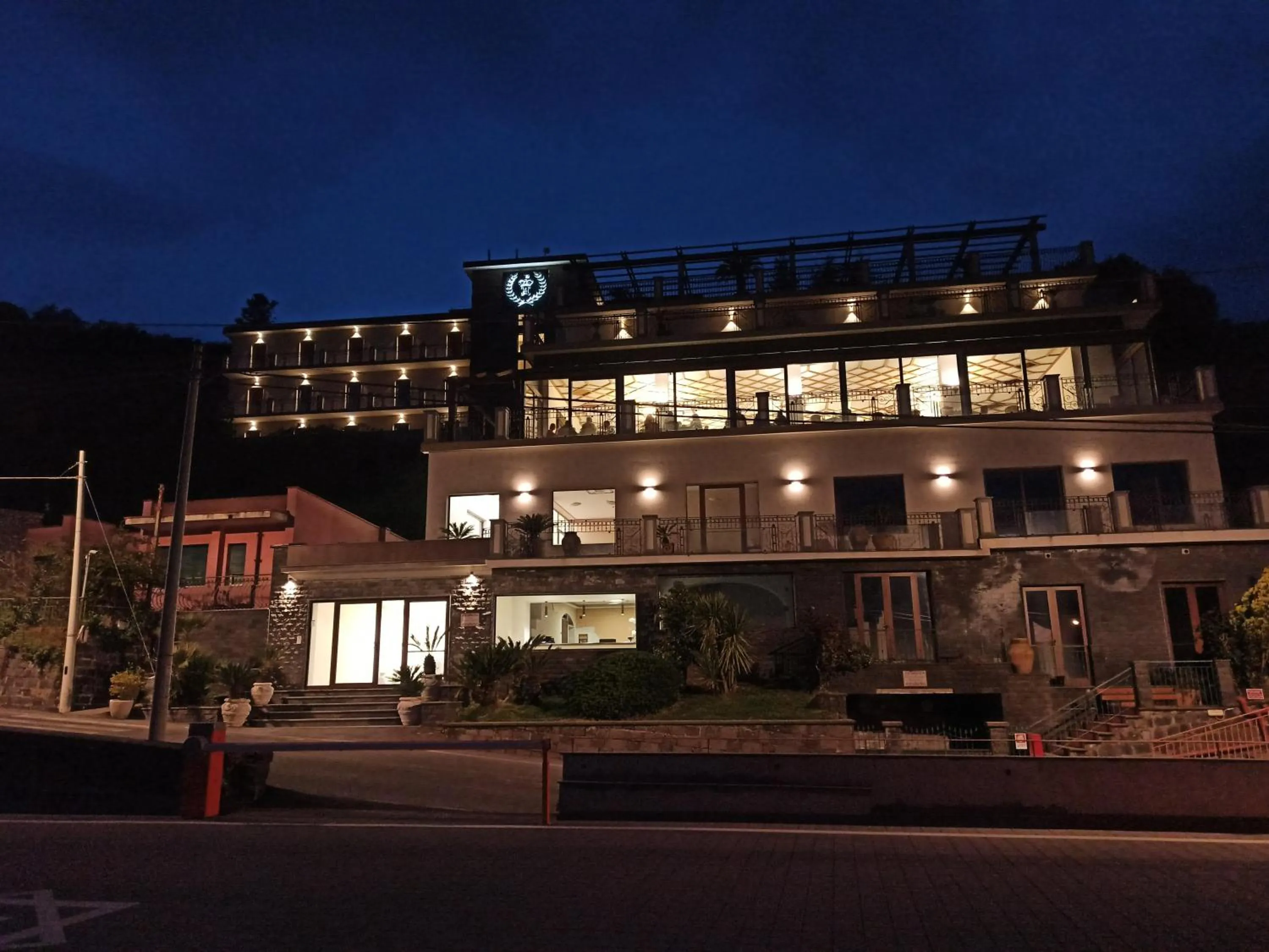 Property building in Hotel Primavera Dell'Etna