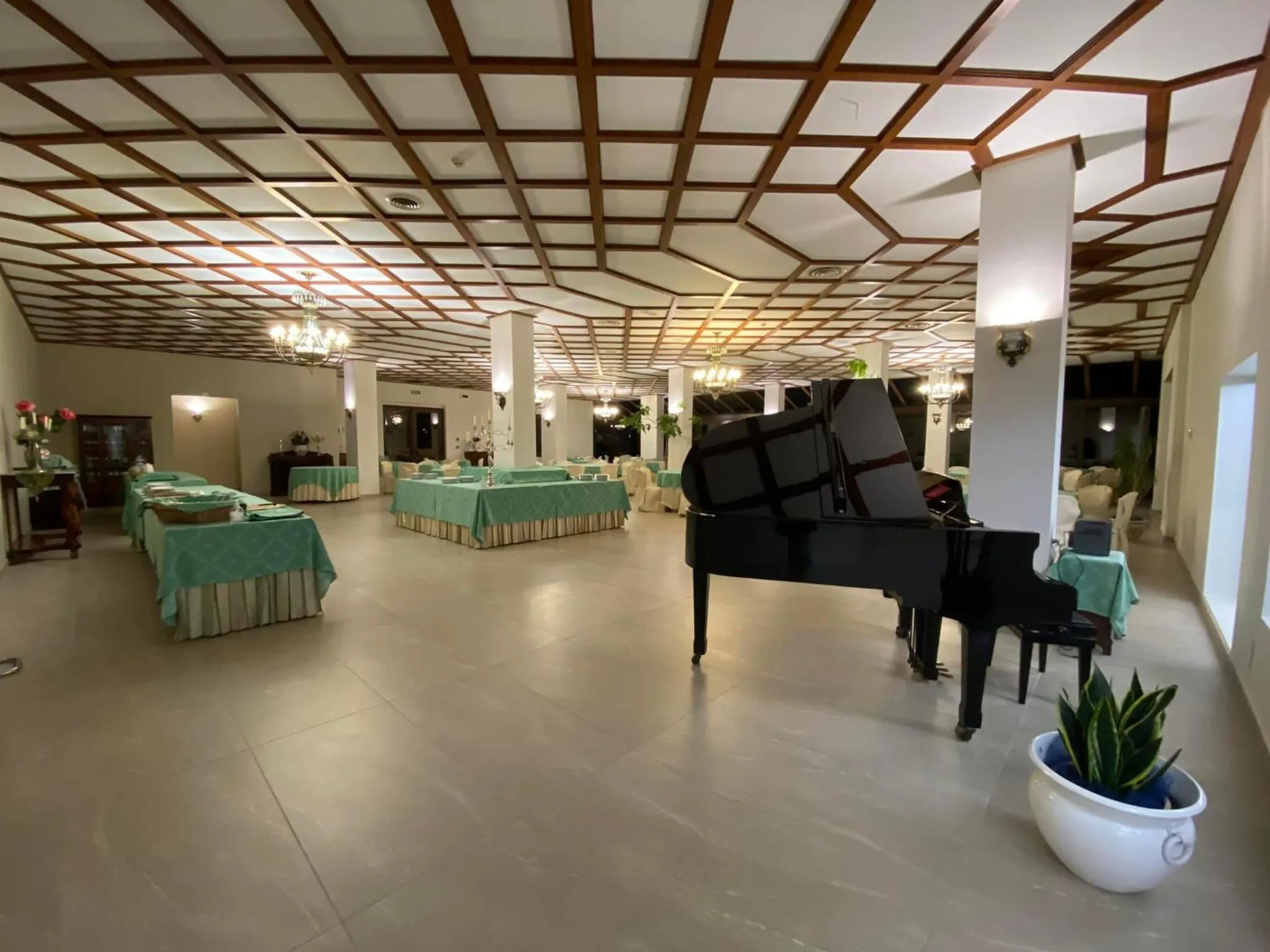 Restaurant/places to eat in Hotel Primavera Dell'Etna