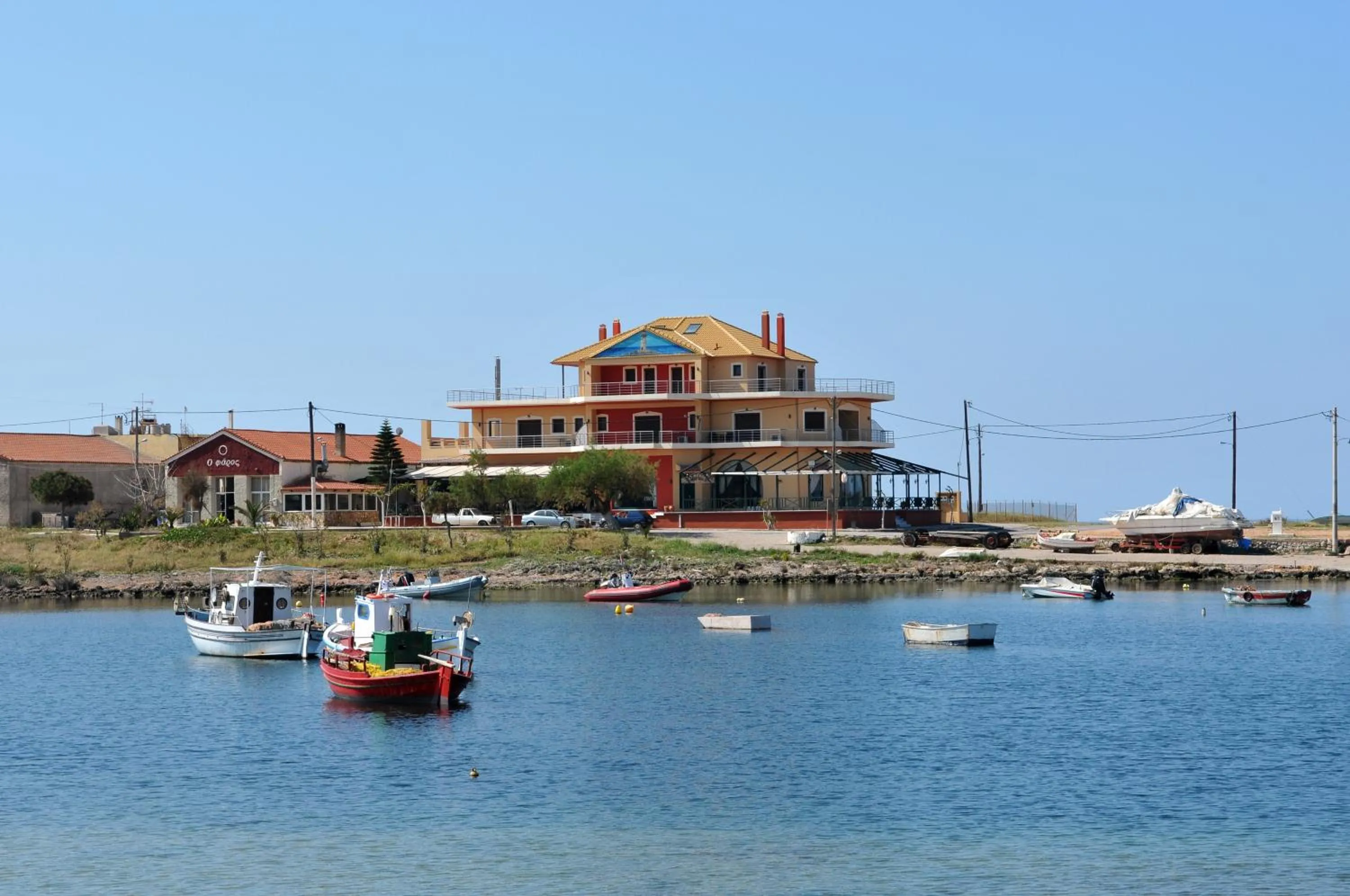 Facade/entrance in Faros Luxury Suites
