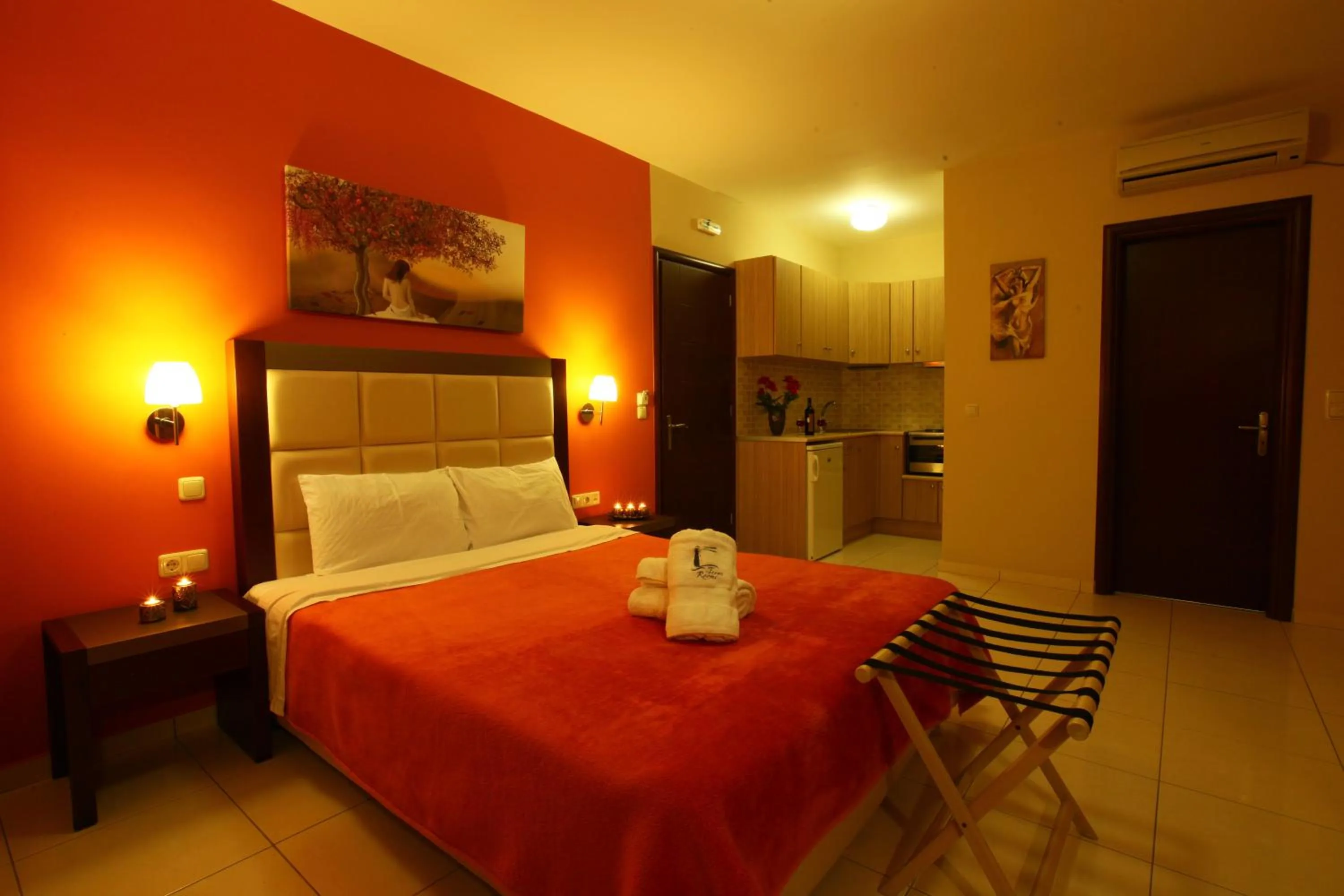 Bed in Faros Luxury Suites