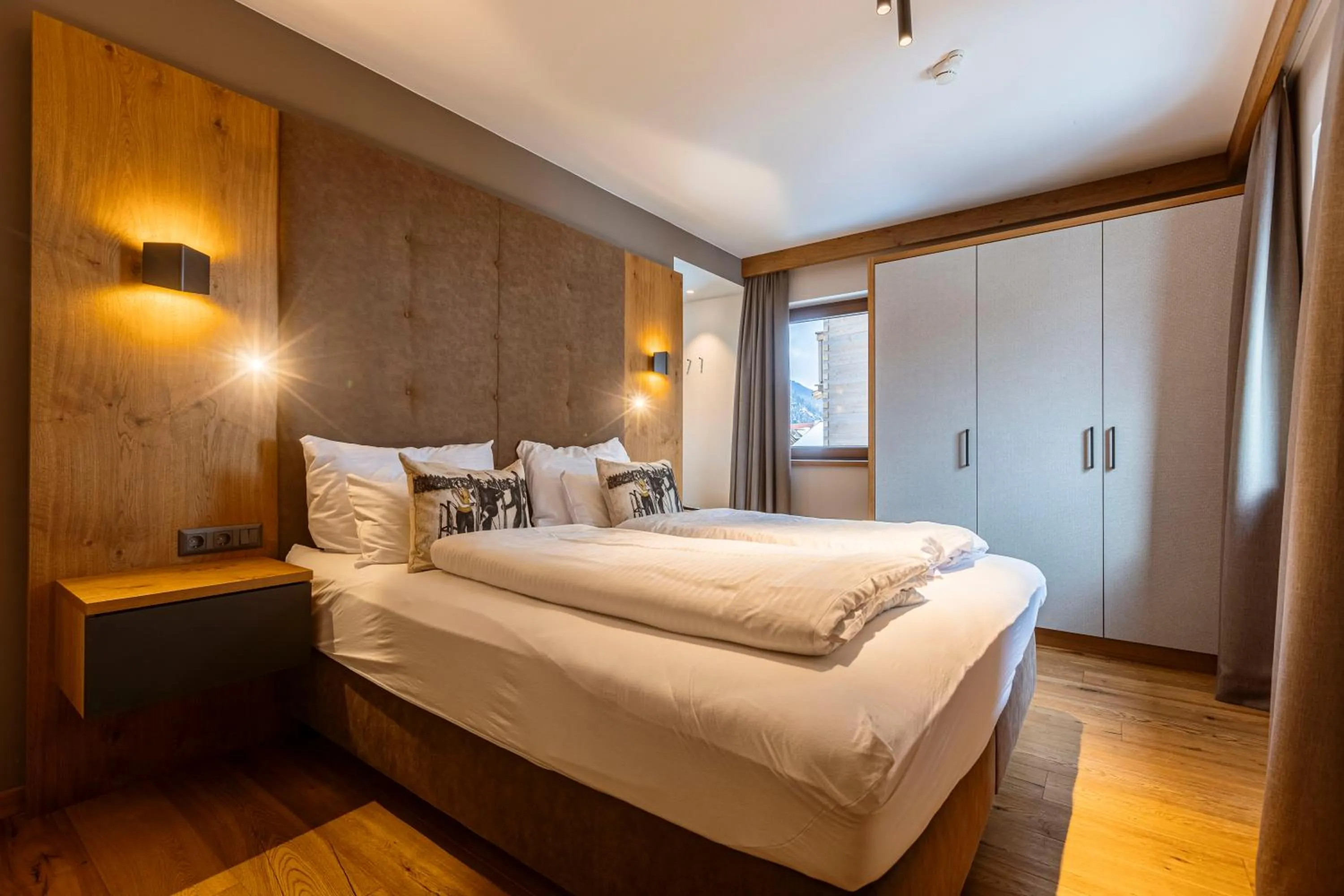 Bedroom, Bed in Bergresort Zugspitze Ehrwald by ALPS RESORTS