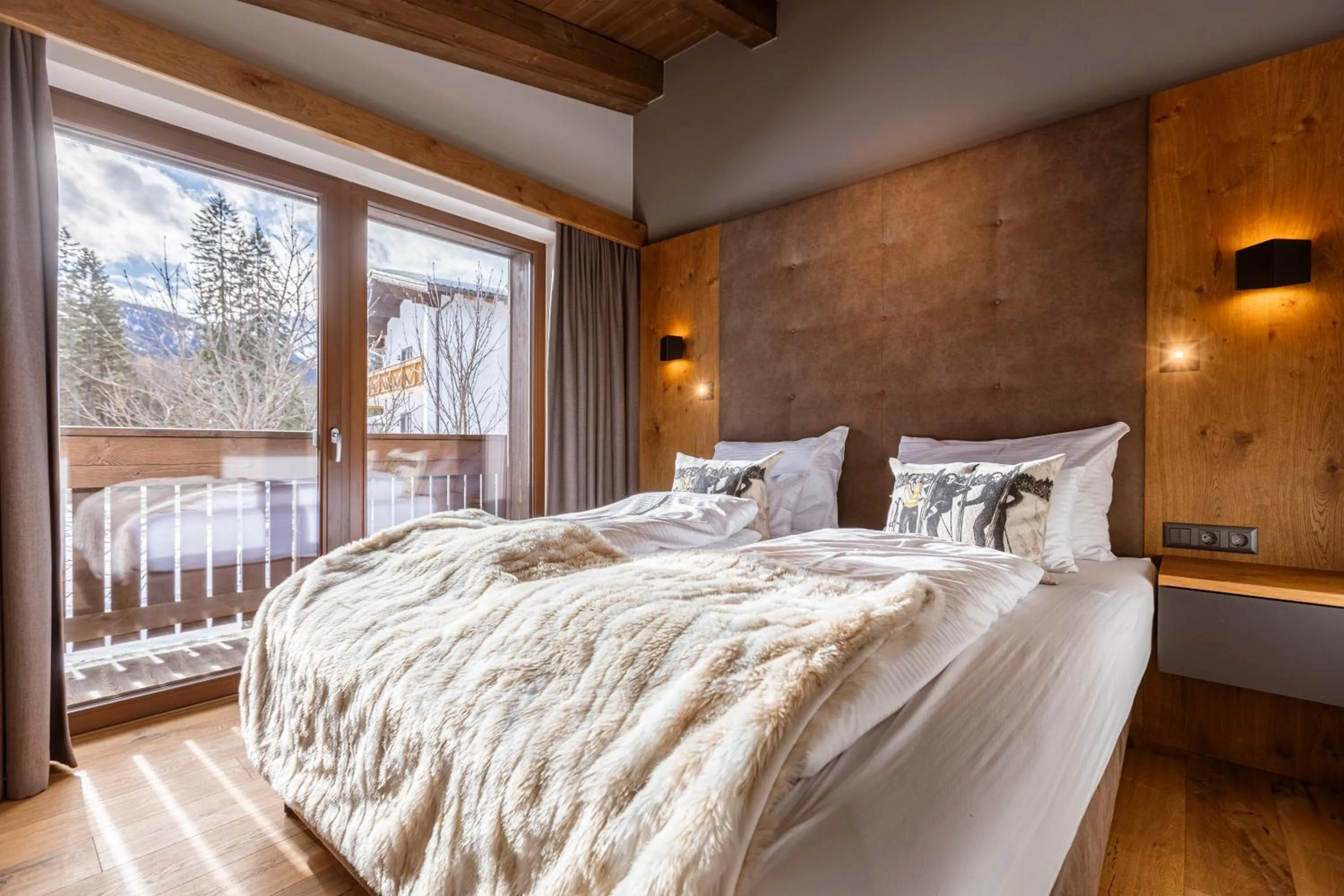 Bedroom, Bed in Bergresort Zugspitze Ehrwald by ALPS RESORTS