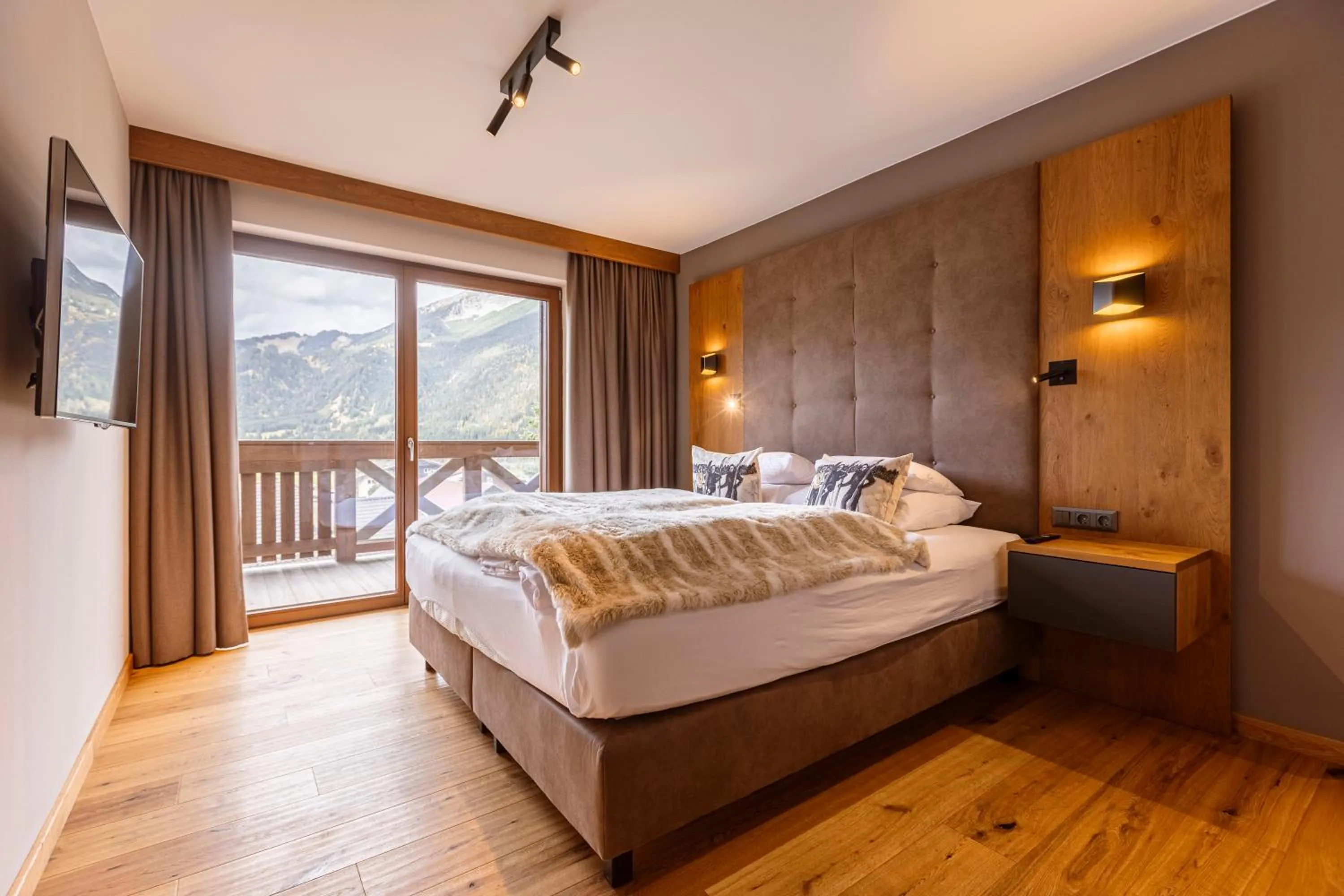 Bedroom, Bed in Bergresort Zugspitze Ehrwald by ALPS RESORTS