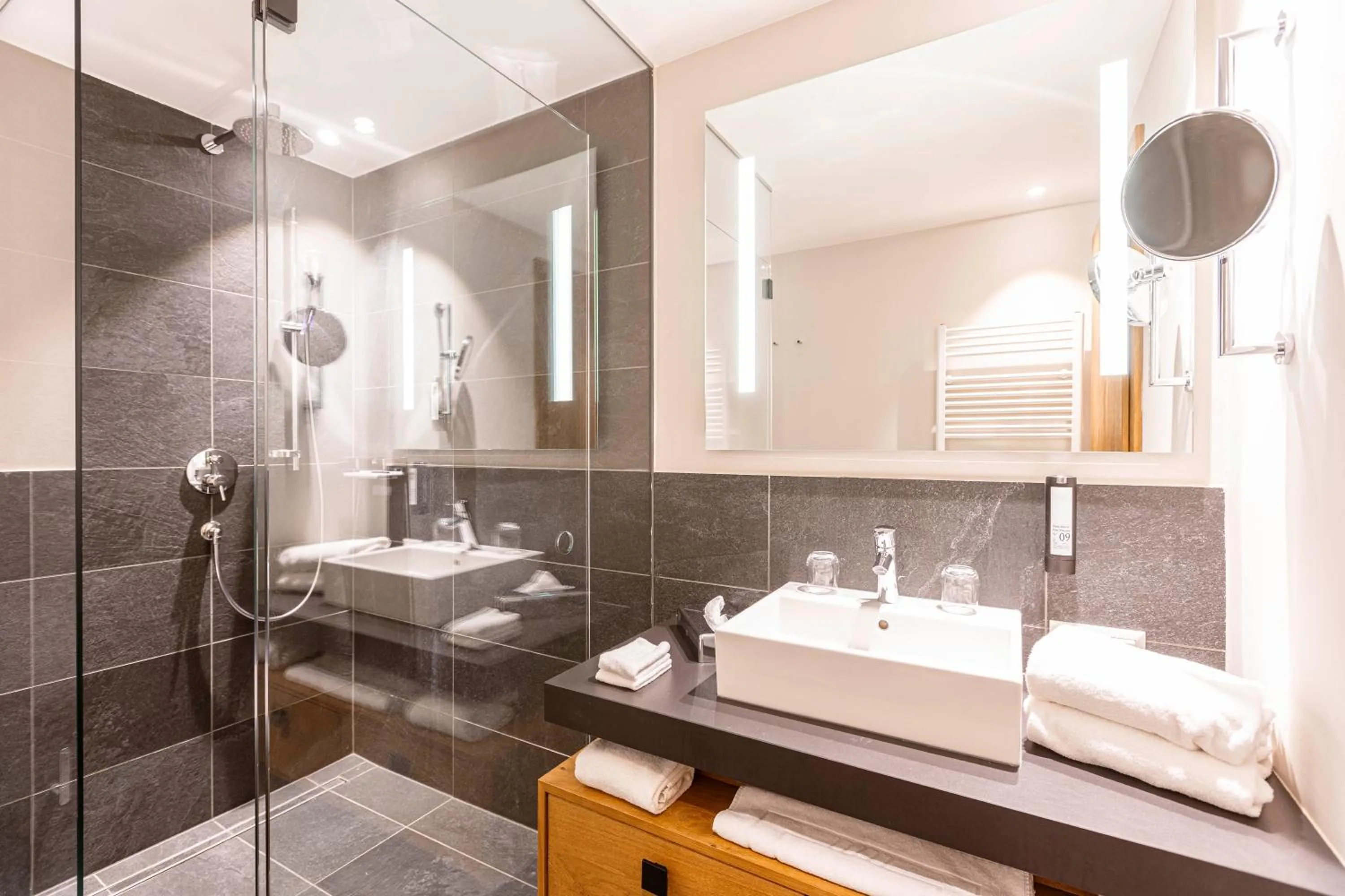 Bathroom in Bergresort Zugspitze Ehrwald by ALPS RESORTS