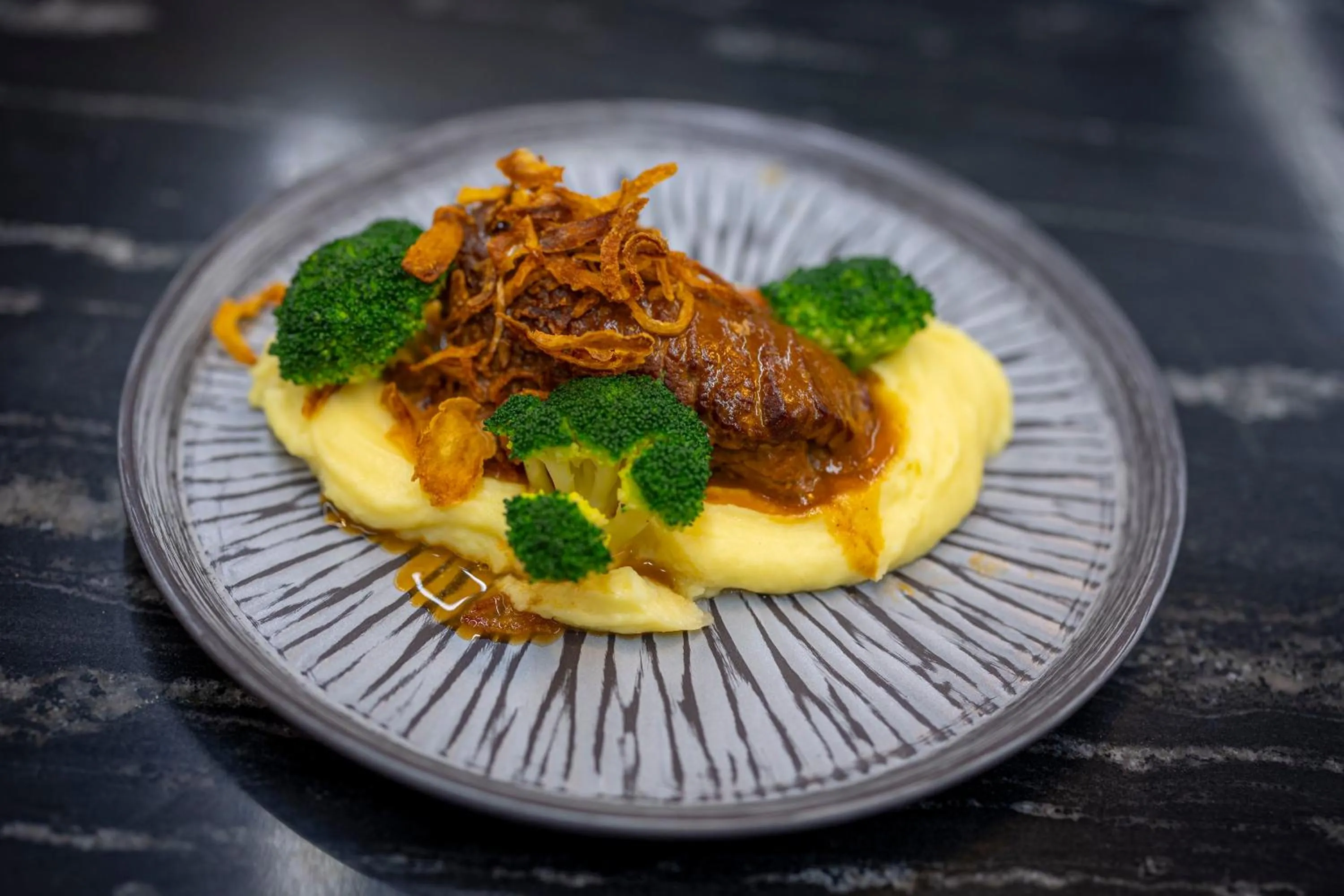 Restaurant/places to eat in Bergresort Zugspitze Ehrwald by ALPS RESORTS