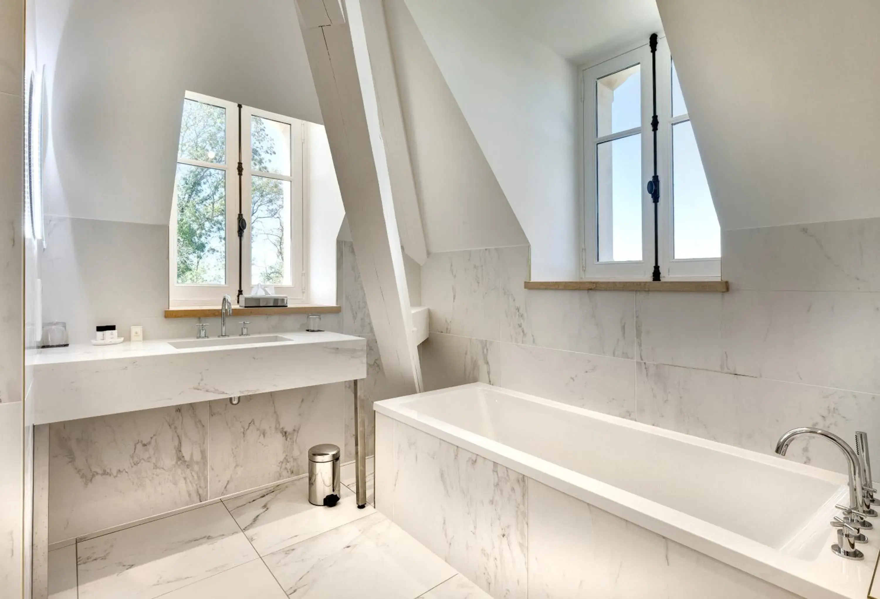 Bathroom in Alexandra Palace - La Maison Younan Bathroom in Alexandra Palace - La Maison Younan