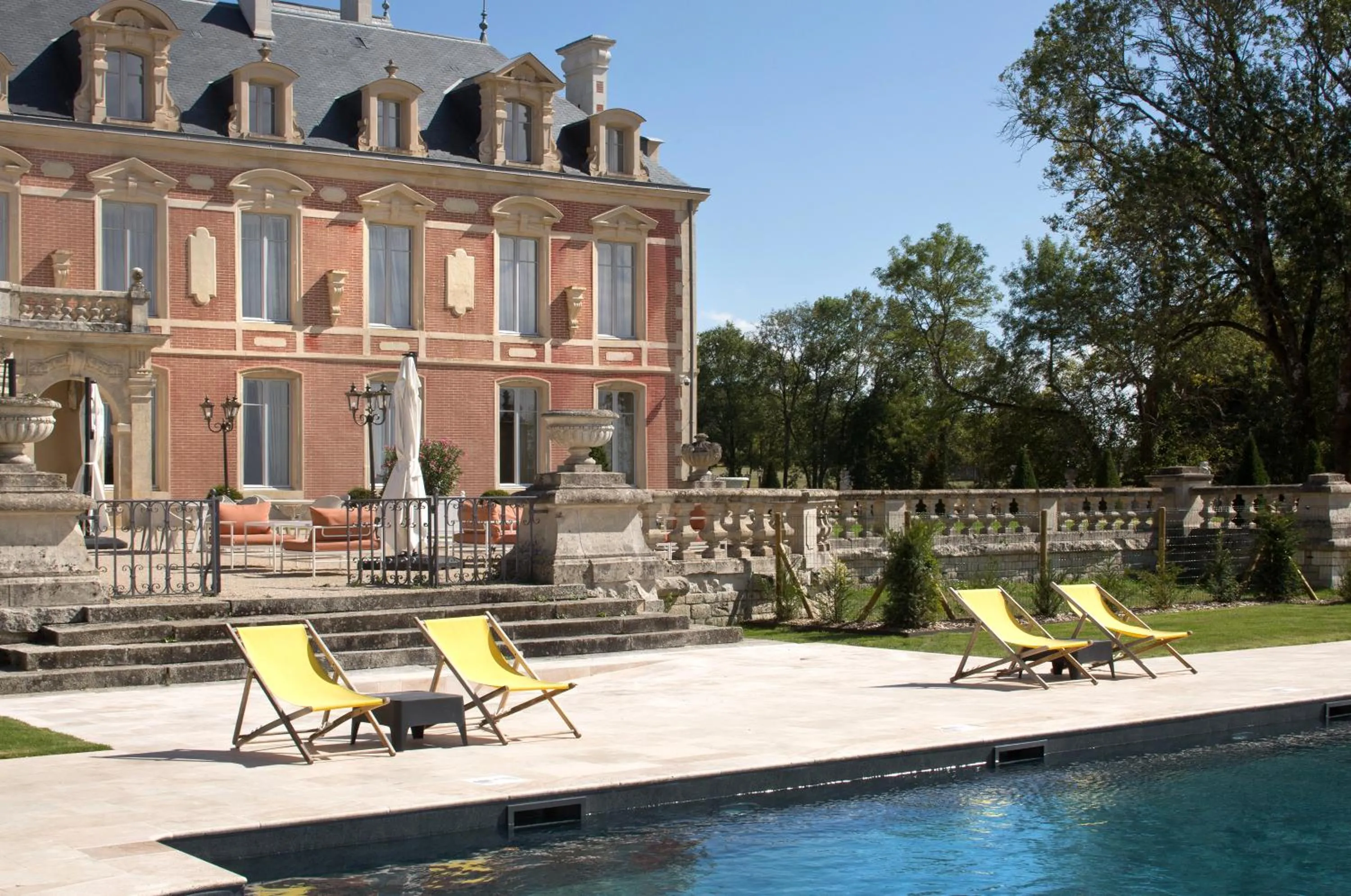 Swimming pool in Alexandra Palace - La Maison Younan