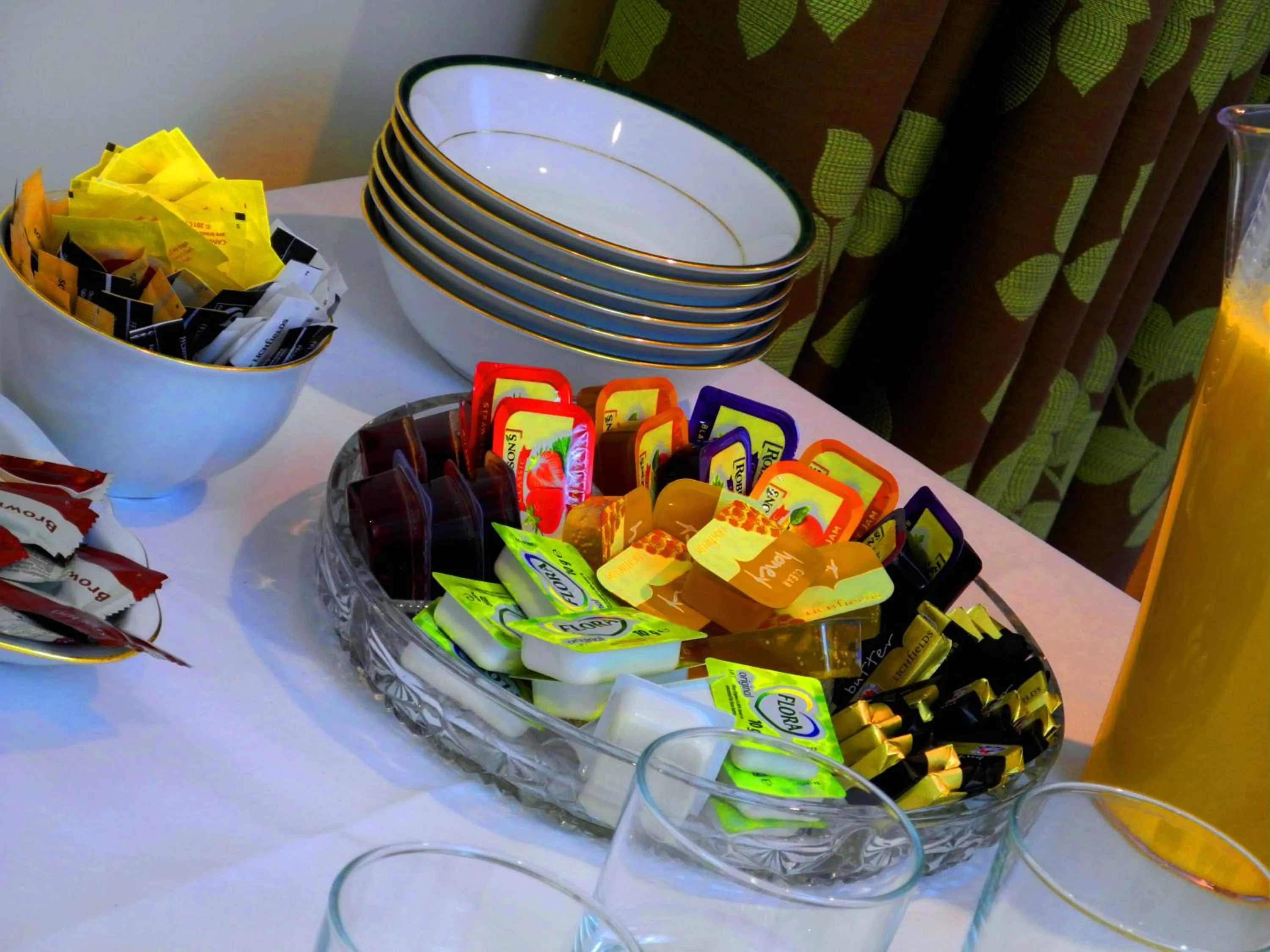 Restaurant/places to eat in Oakside Lodge Guest House