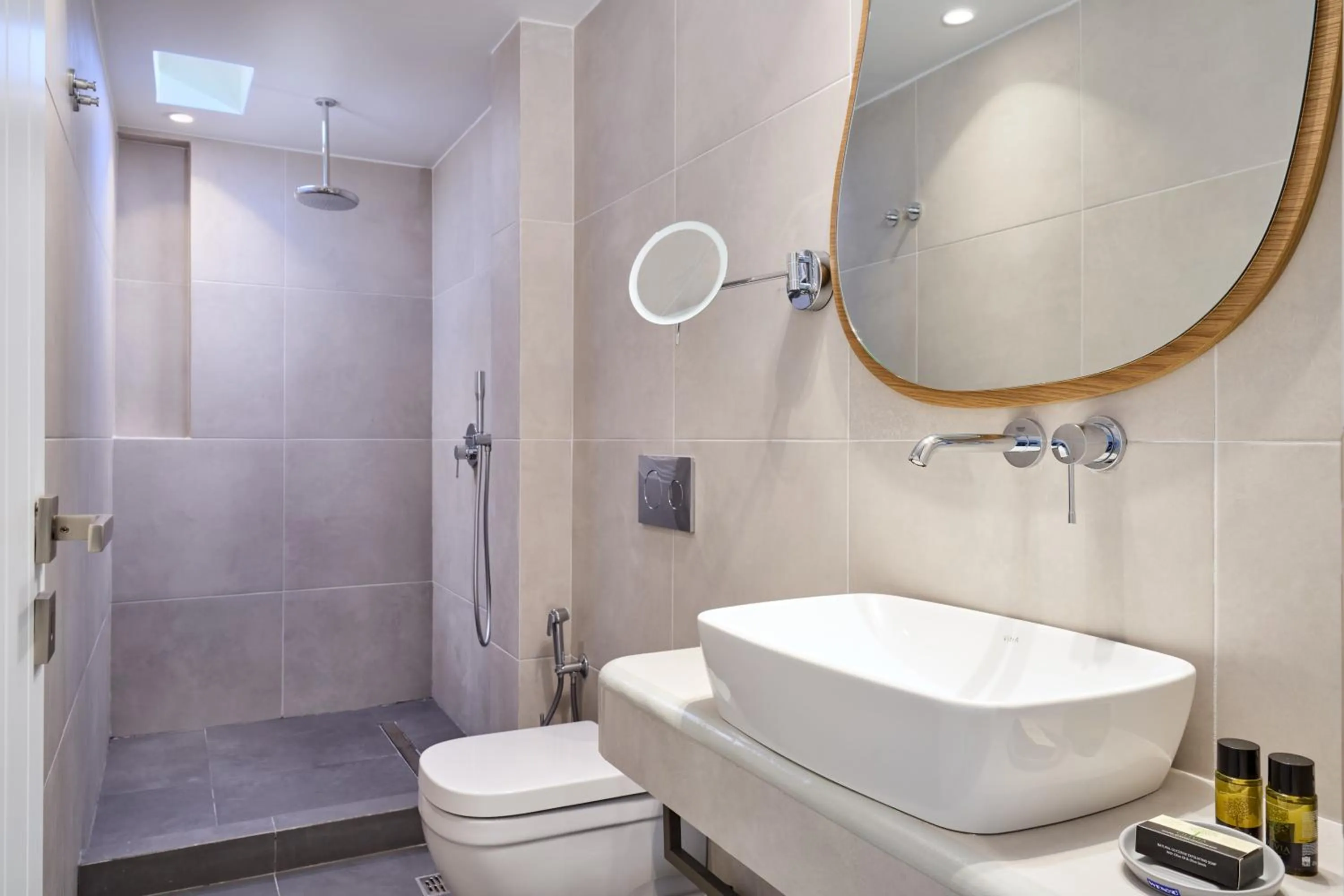 Shower in Meltemi Village Hotel