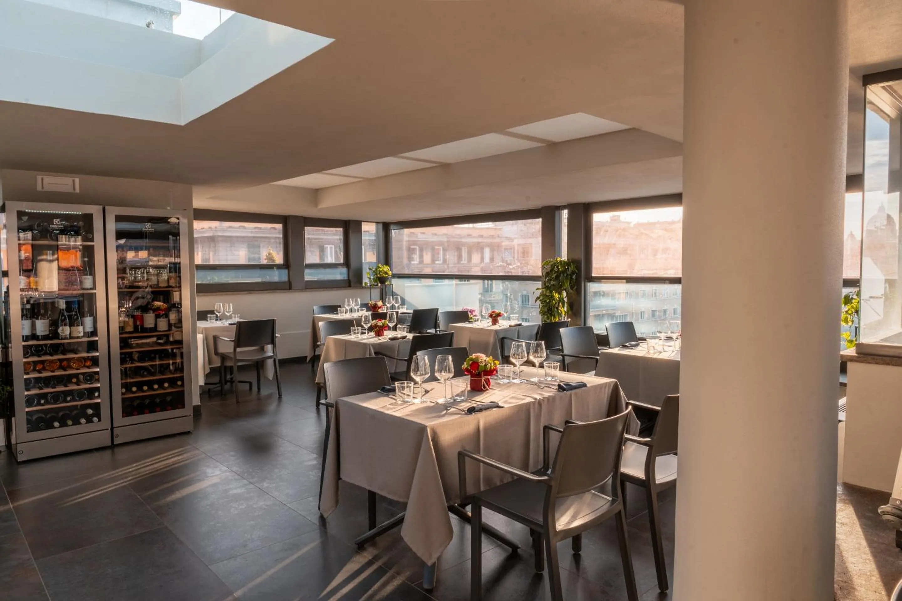 Lounge or bar in Twentyone Hotel