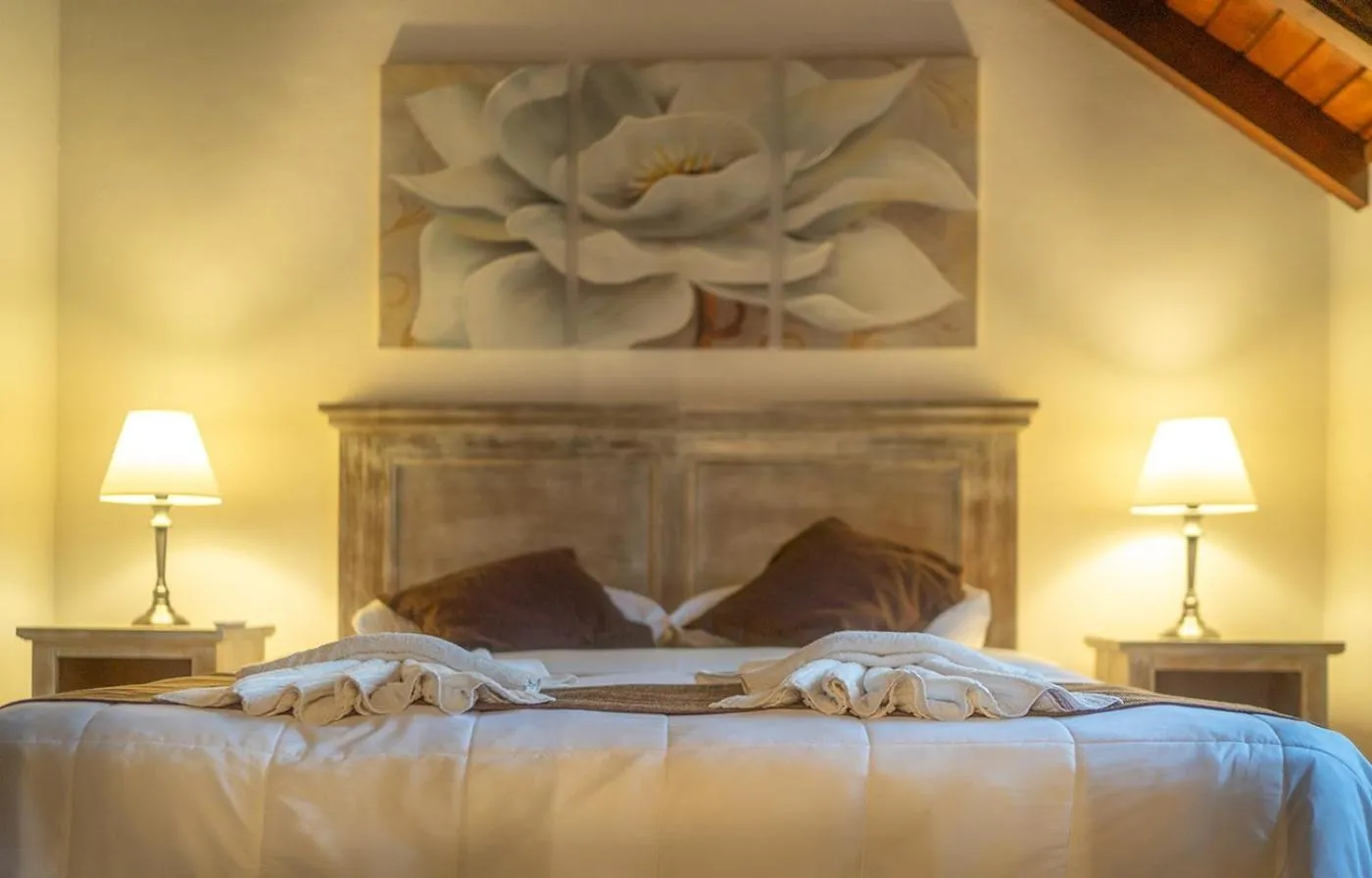 Bedroom, Bed in Apart & Hotel La Fontaine - by ROTUI