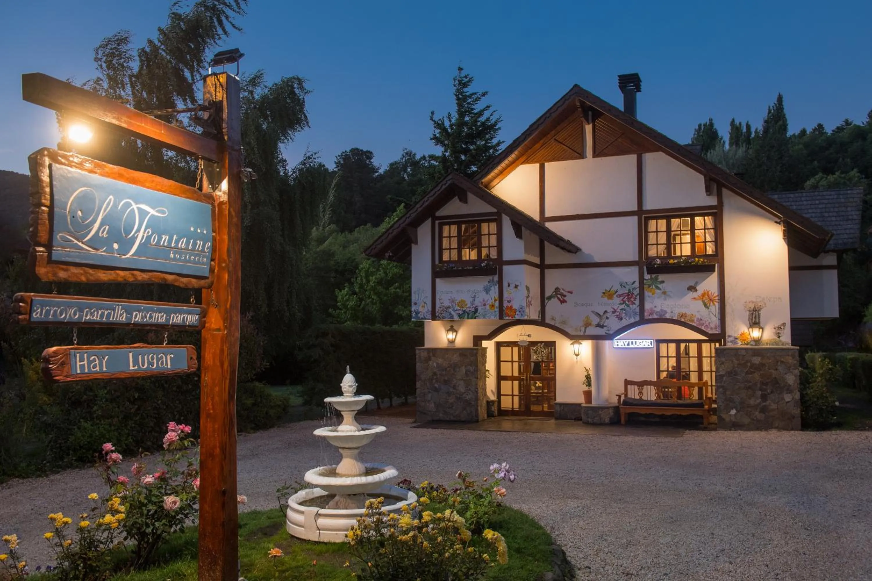 Property building in Apart & Hotel La Fontaine - by ROTUI