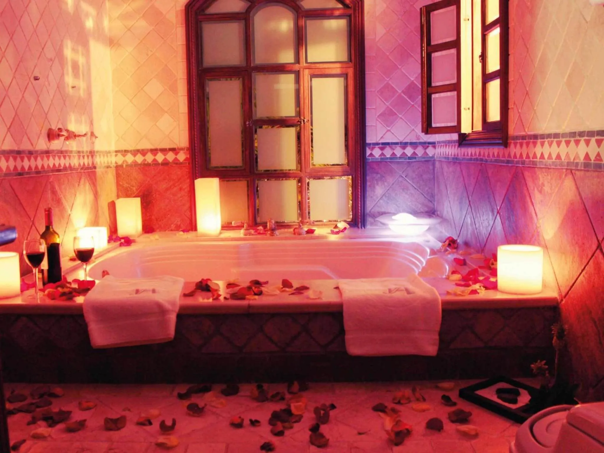 Hot Tub, Bed in Villa de los Angeles