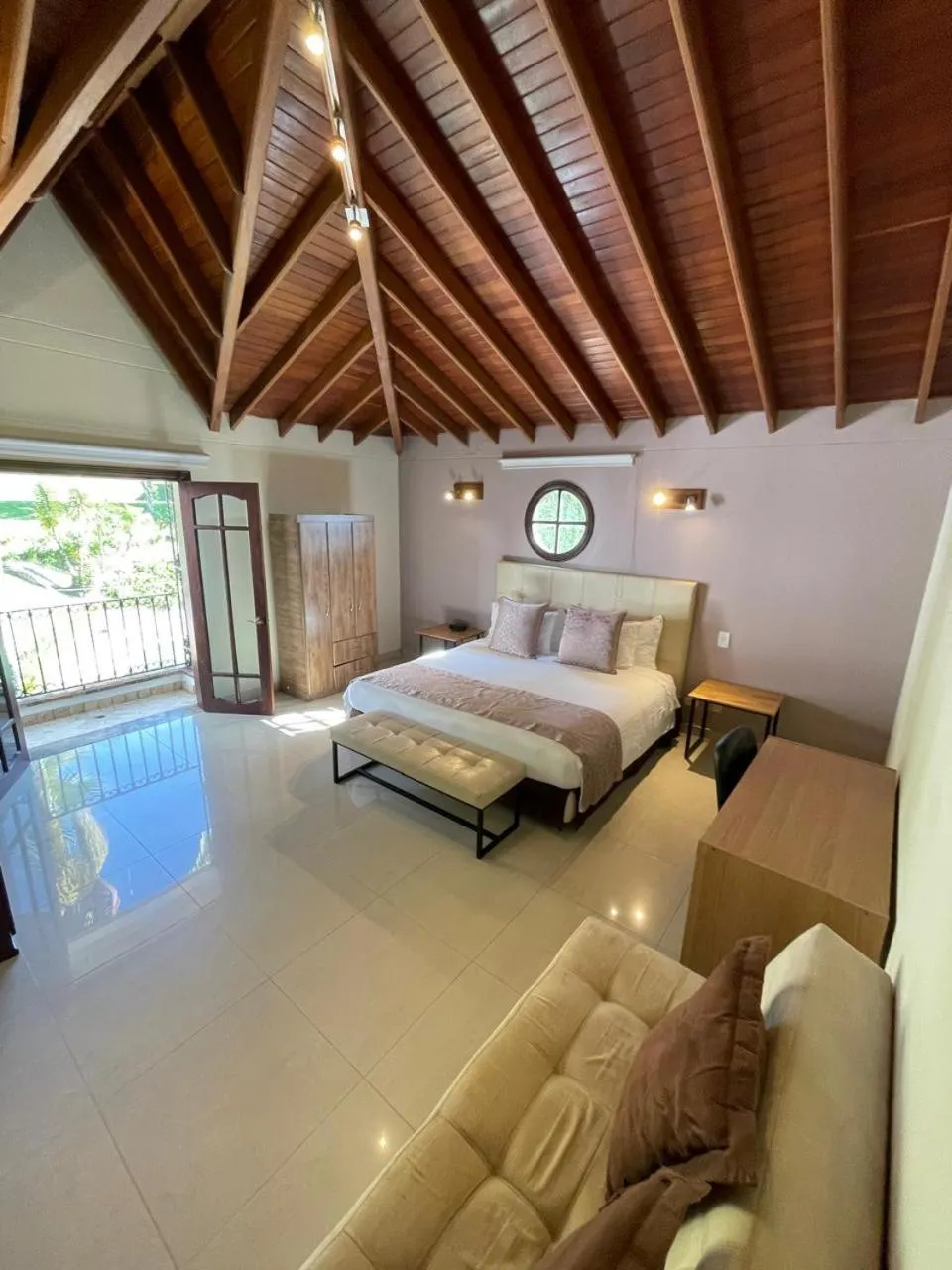 Balcony/Terrace, Bed in Villa de los Angeles