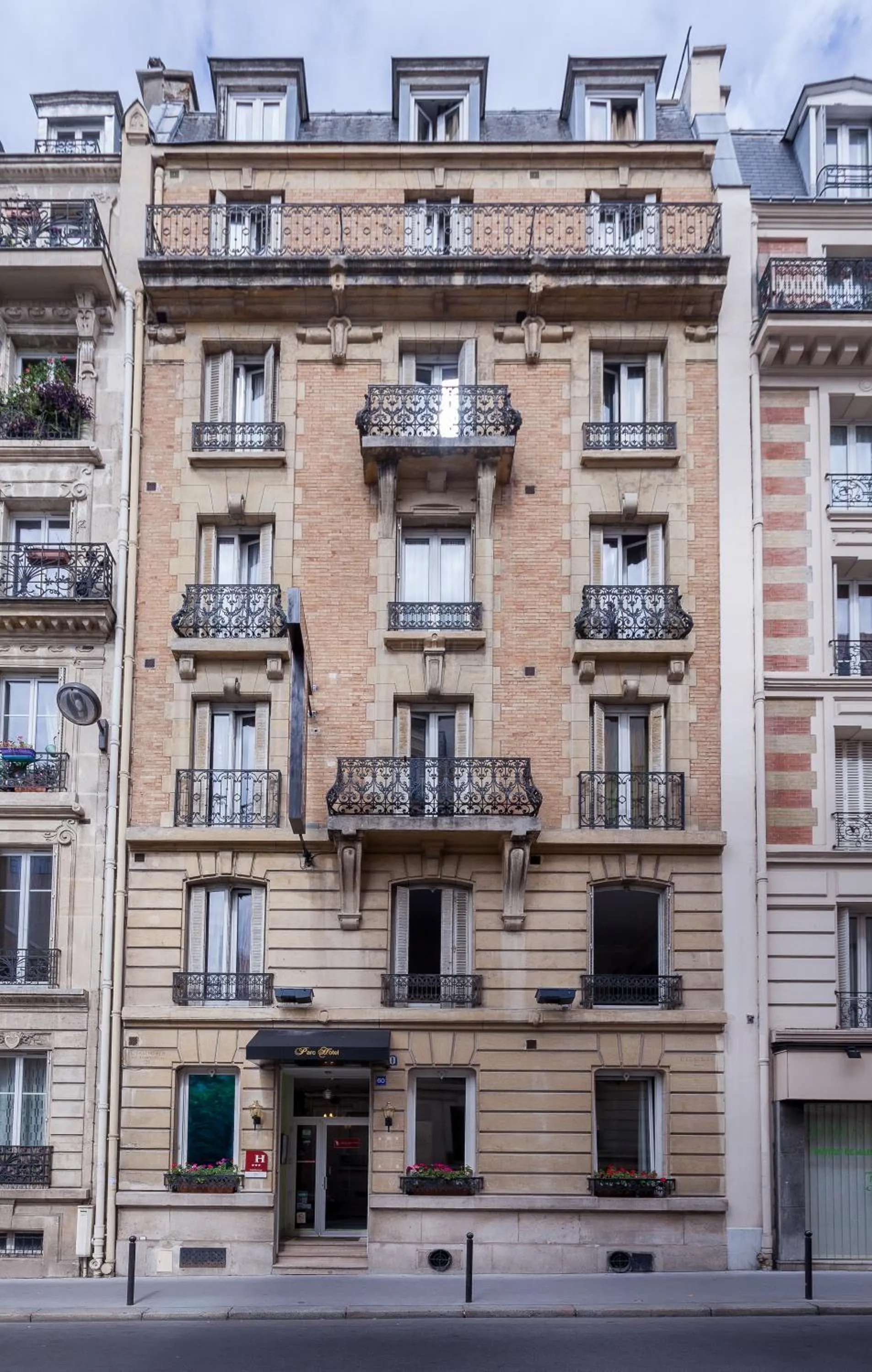 Property building in Parc Hotel