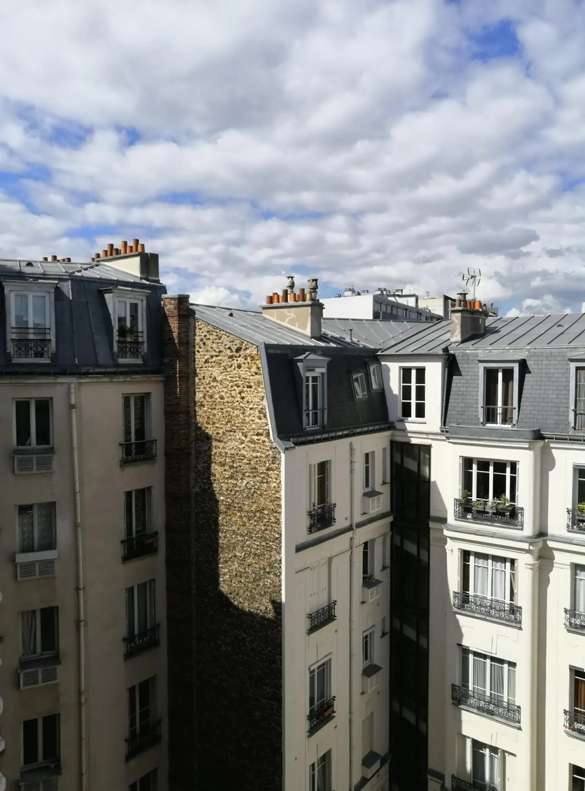 Inner courtyard view in Parc Hotel Inner courtyard view in Parc Hotel
