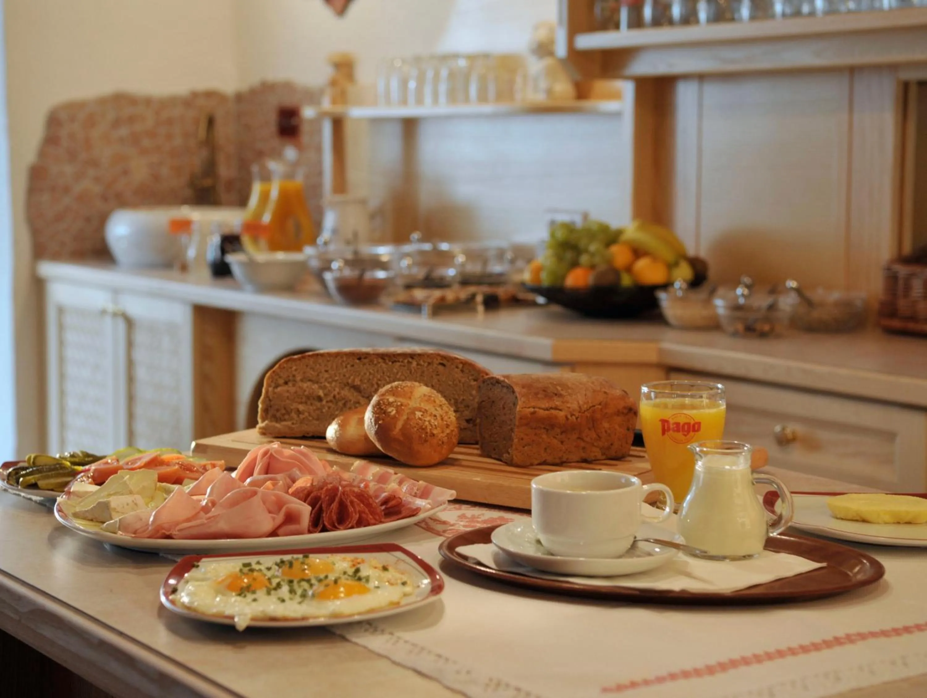 Restaurant/places to eat in Pension Bergbauernhof Irxner