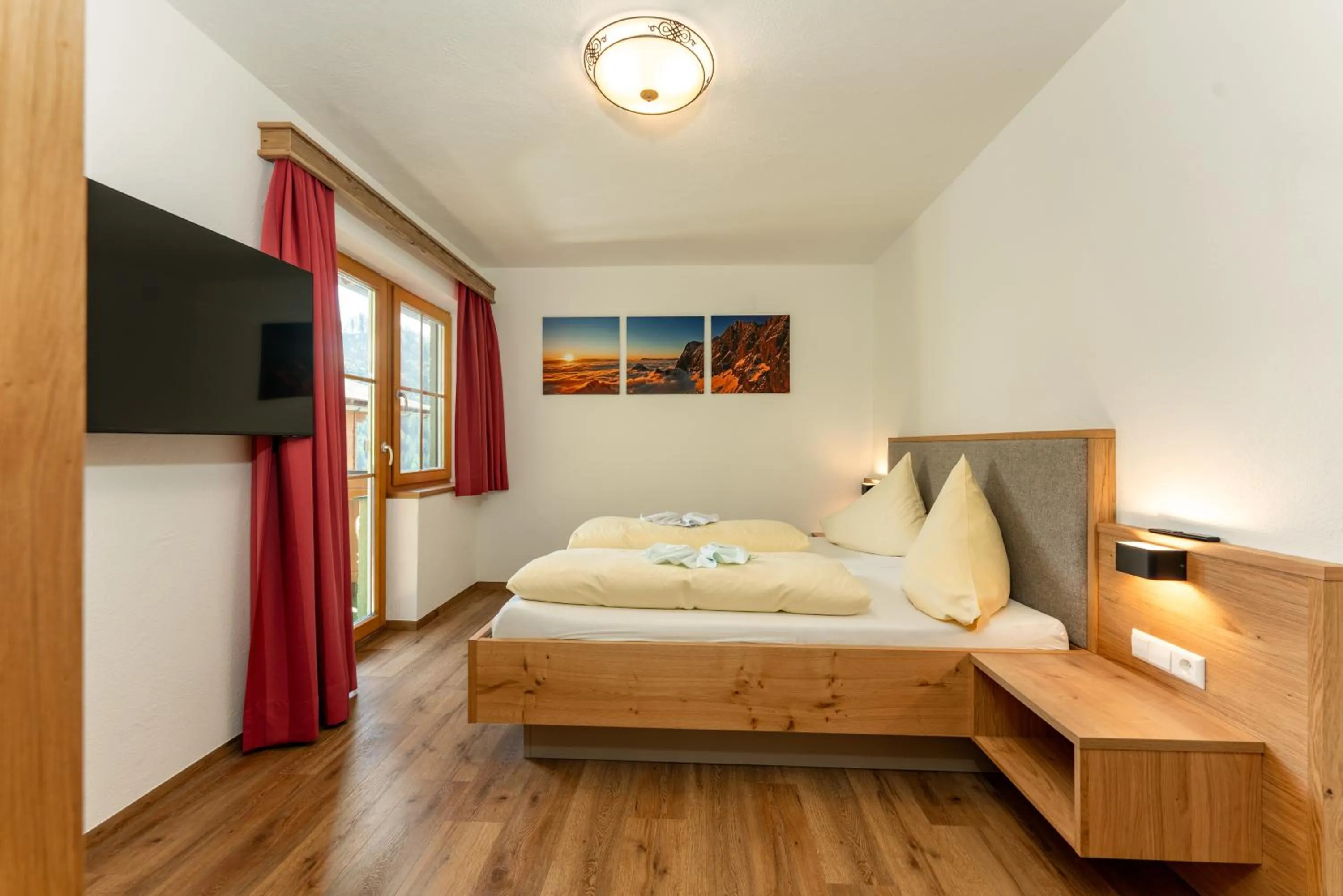 Bedroom, Bed in Pension Bergbauernhof Irxner