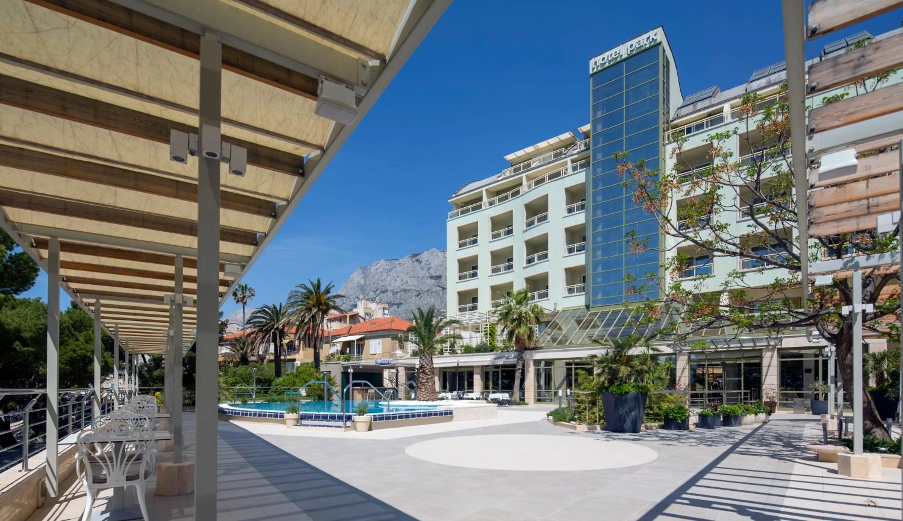 Patio in Hotel Park Makarska
