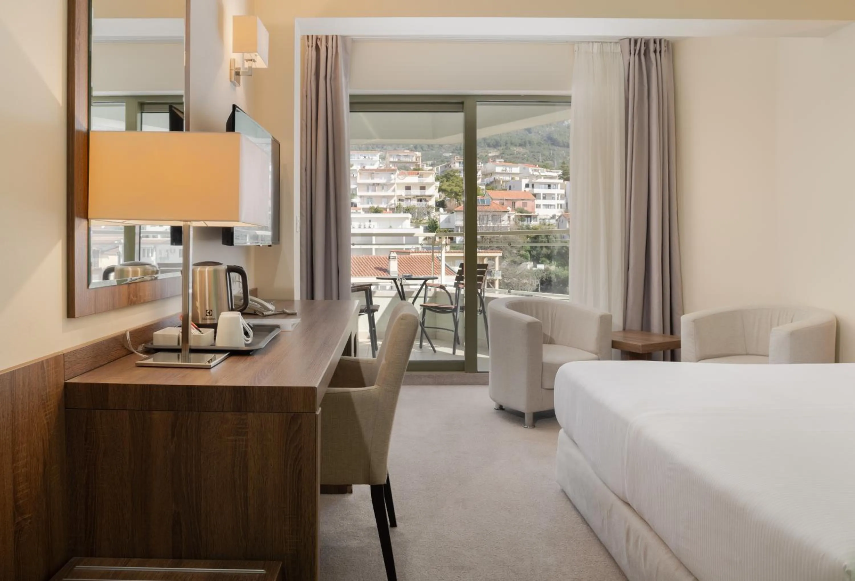 Bedroom, Bed in Hotel Park Makarska