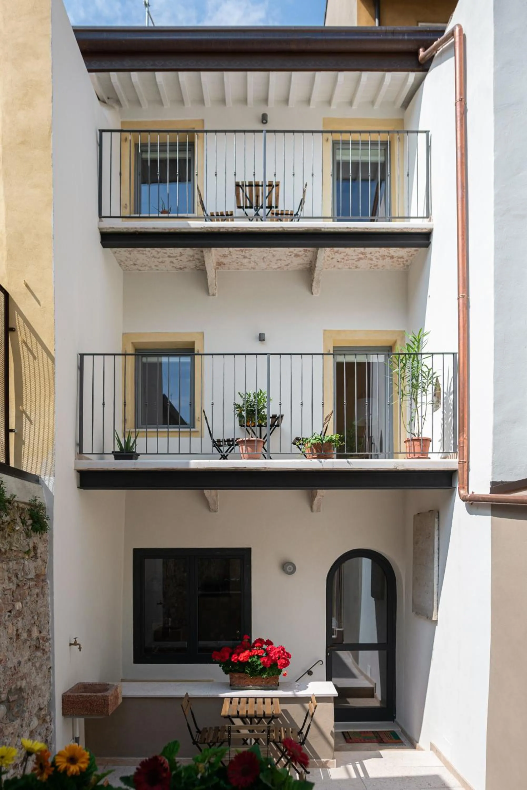 Property building in Santa Marta Rooms&Studios