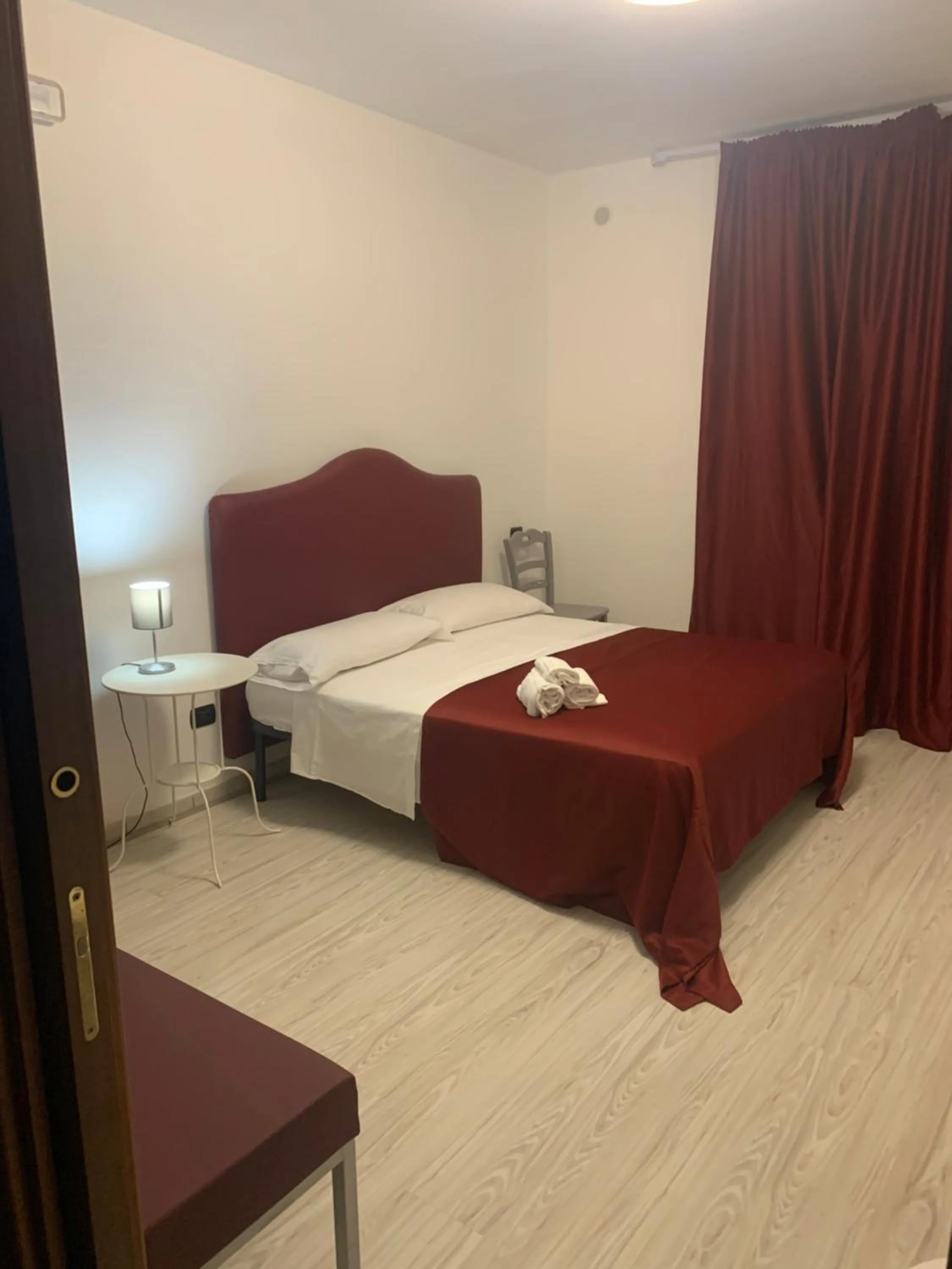 Bed in Residence San Pietro Book sharing