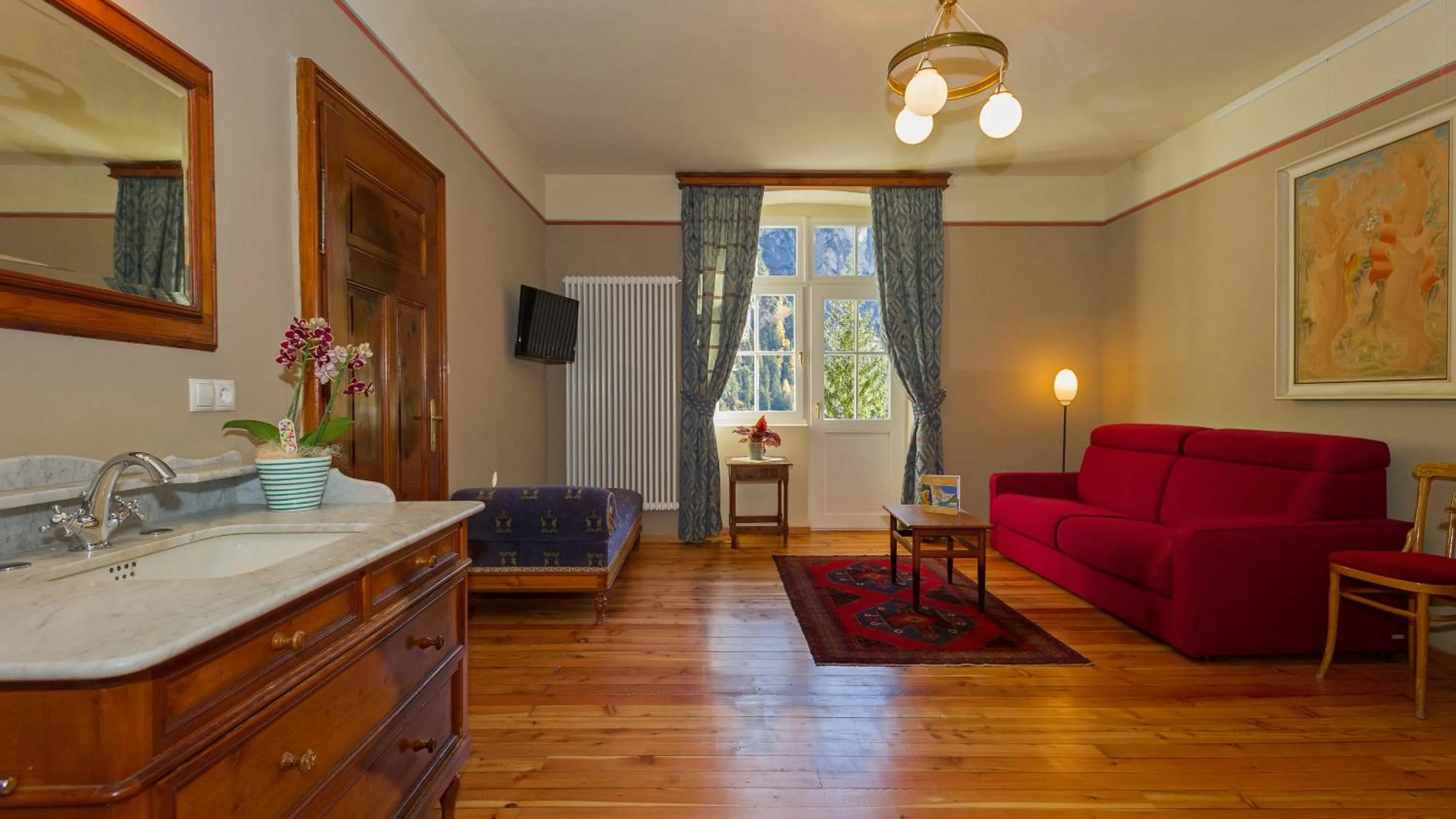 Living room in Hotel Lago di Braies