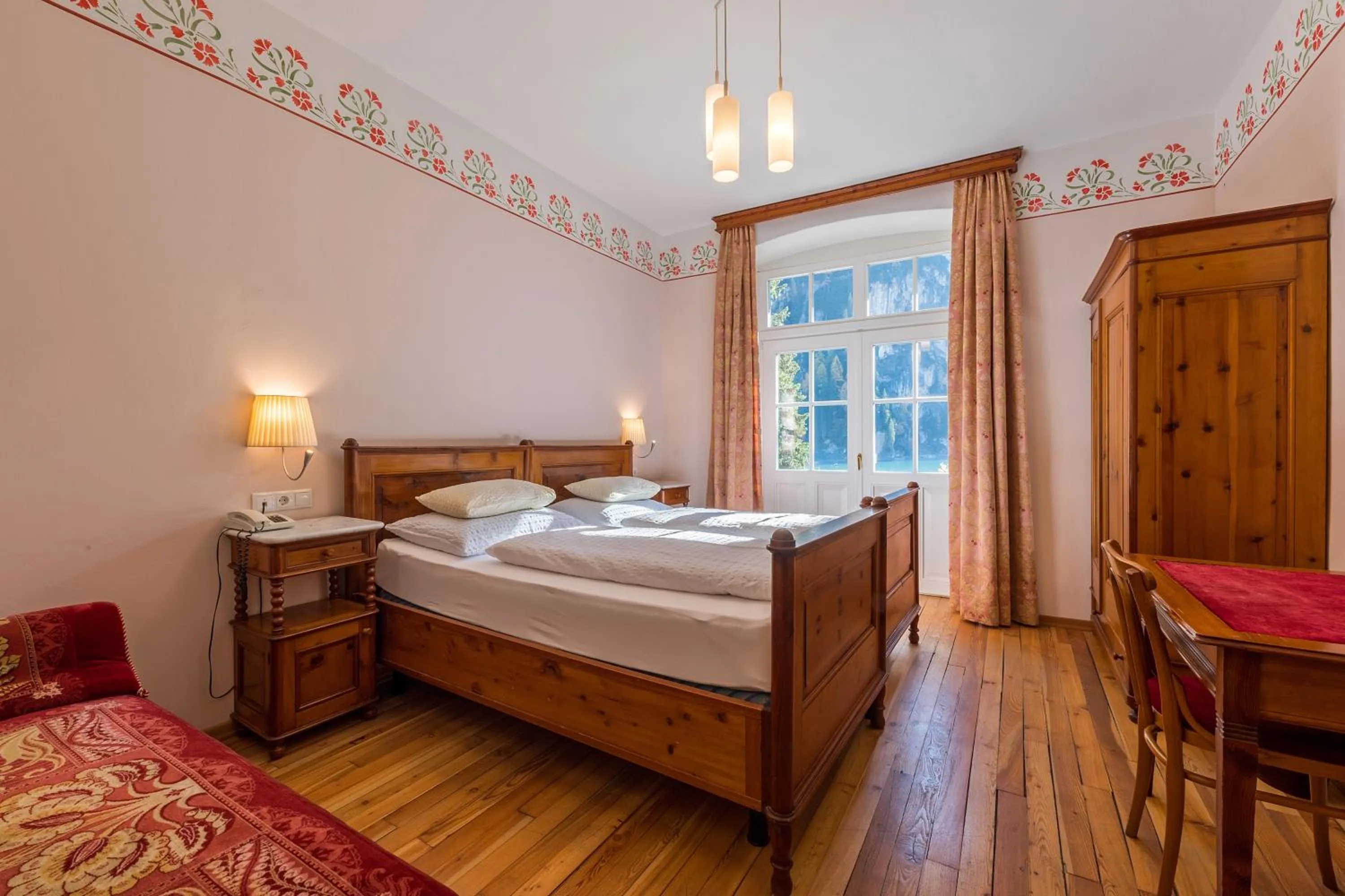 Bedroom, Bed in Hotel Lago di Braies