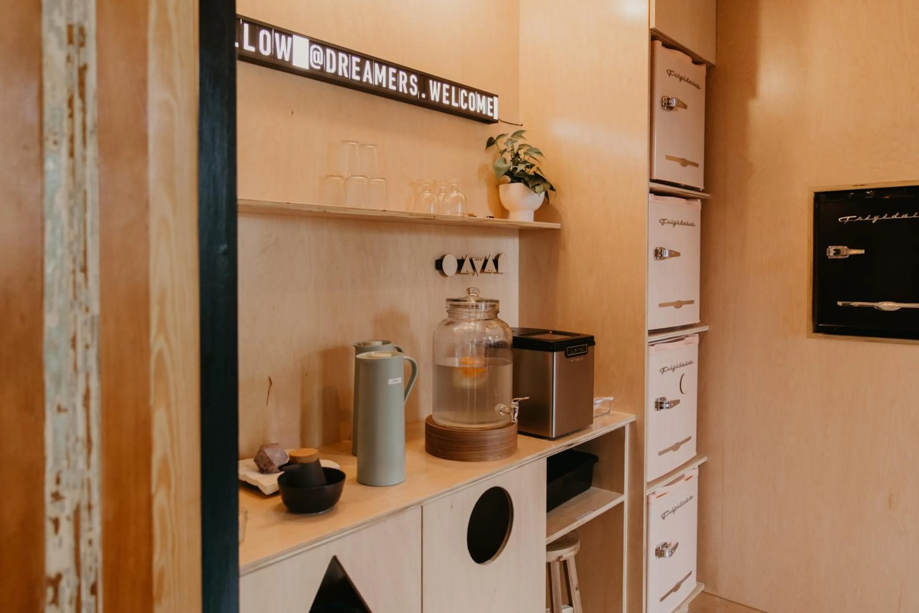 Coffee/tea facilities in DREAMERS bnb